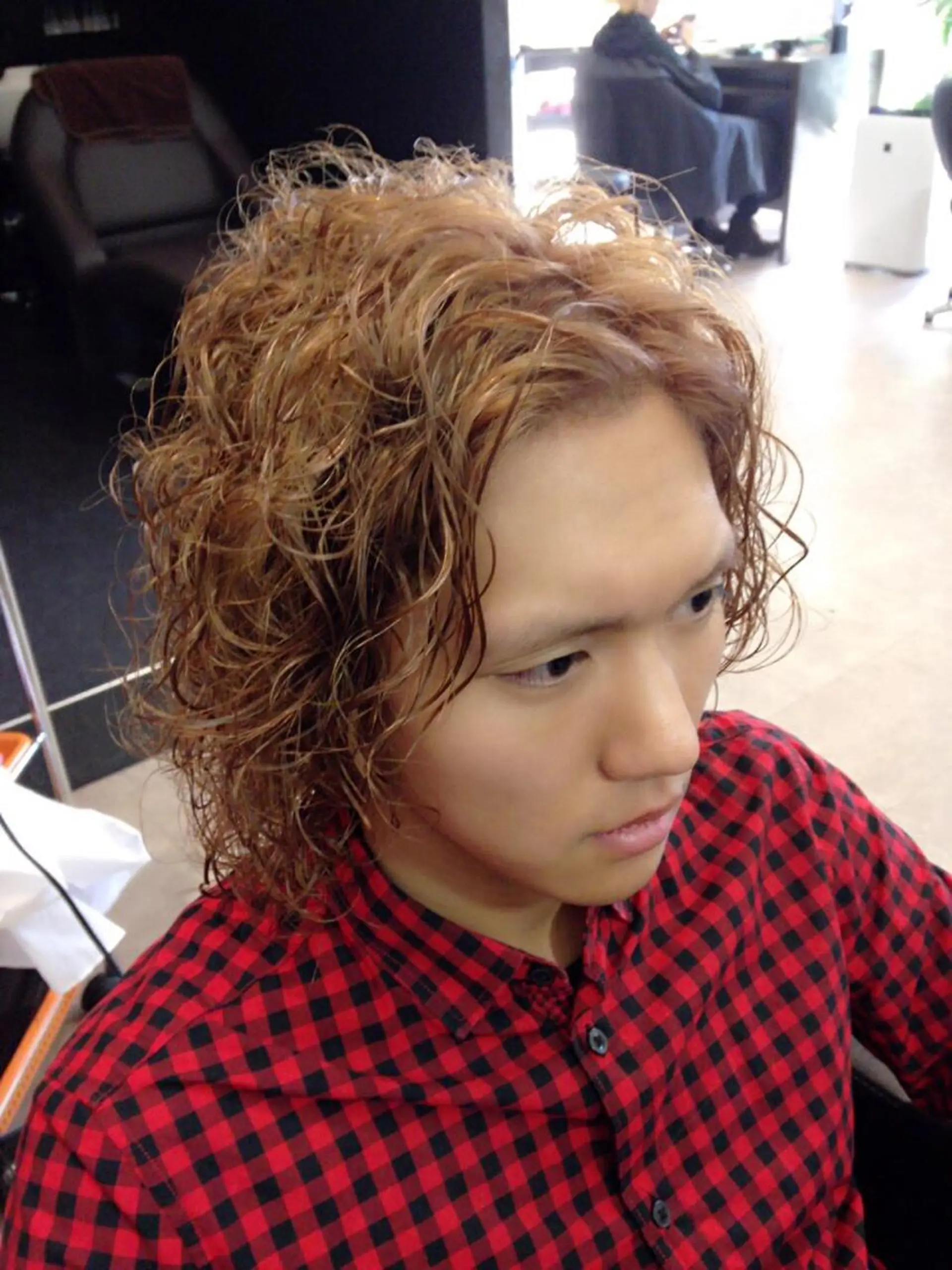 セミロング カラー パーマ メンズ メンズブリーチ メンズパーマ セミロングパーマ ブリーチ カット パーマ 名駅Private Salon　Noaのヘアスタイル