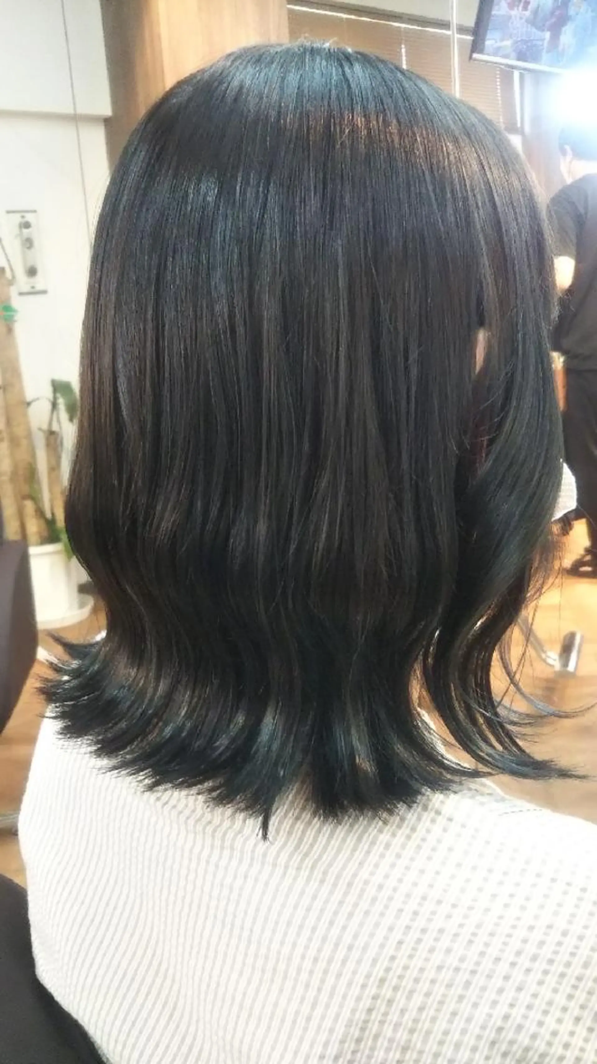 カラー 久村 奈菜のヘアスタイル
