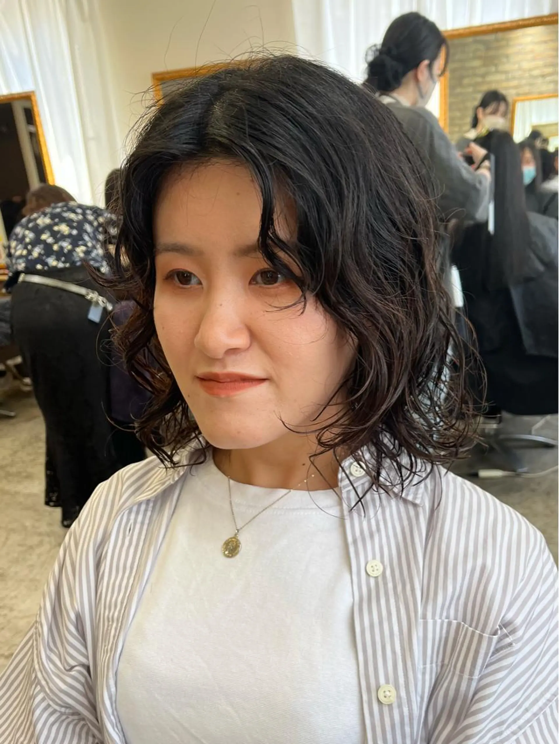 ミディアム カット パーマ ショートスタイル /tomo.のヘアスタイル