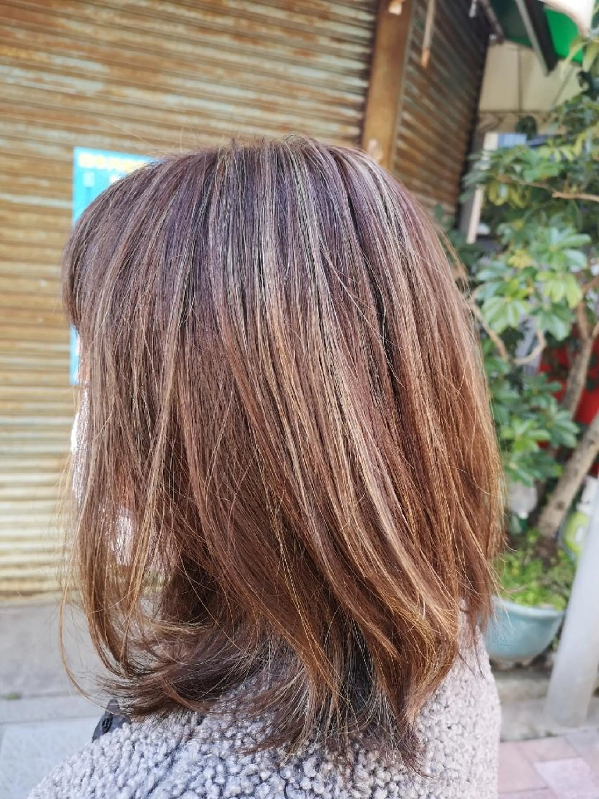 ミディアム ハイライト スミダ モモコのヘアスタイル