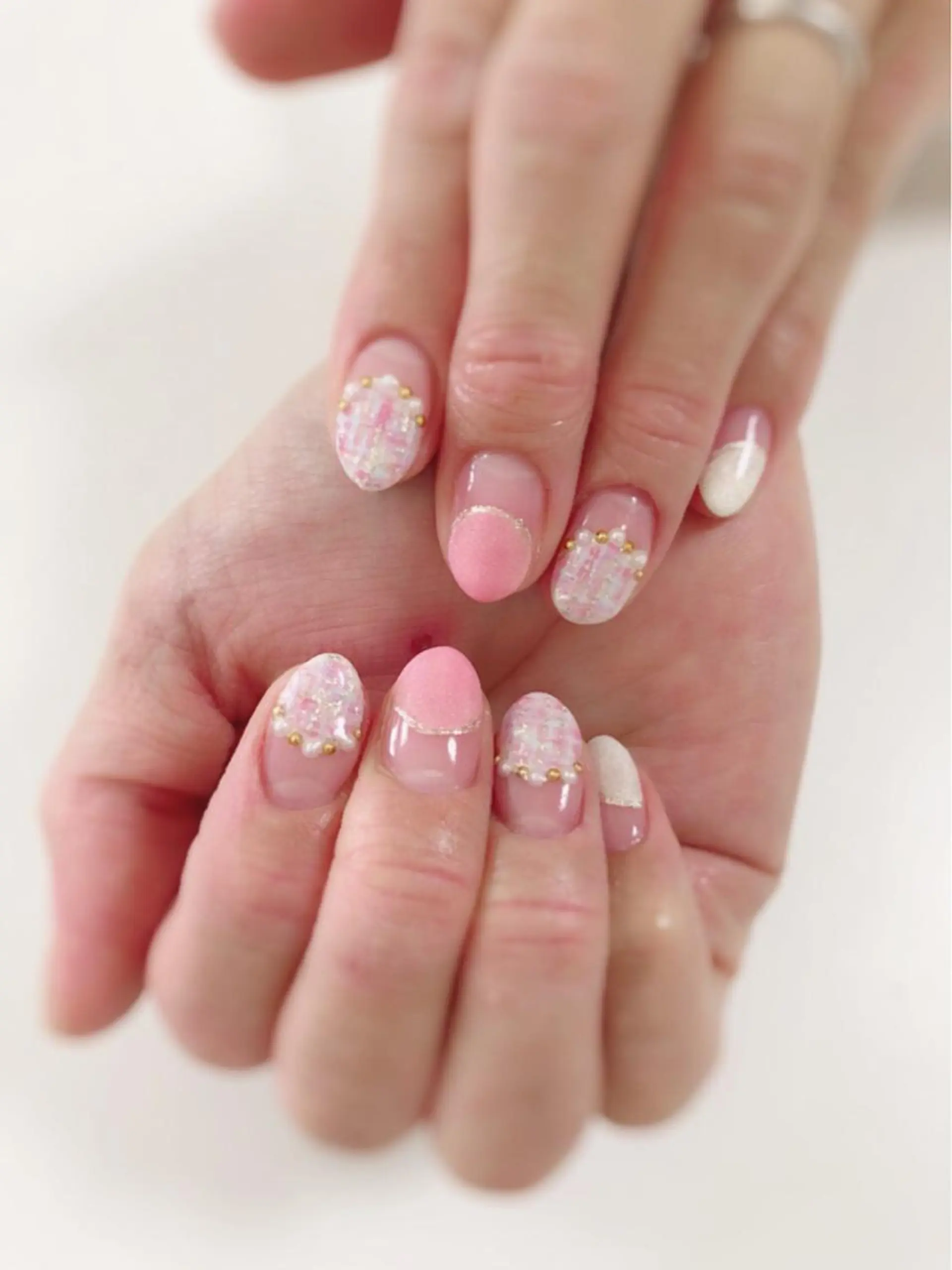 ネイル アートネイル 長さ出し フットネイル グリーン ニュアンスネイル Lily Roseスタッフ一同のマツエク・マツパデザイン