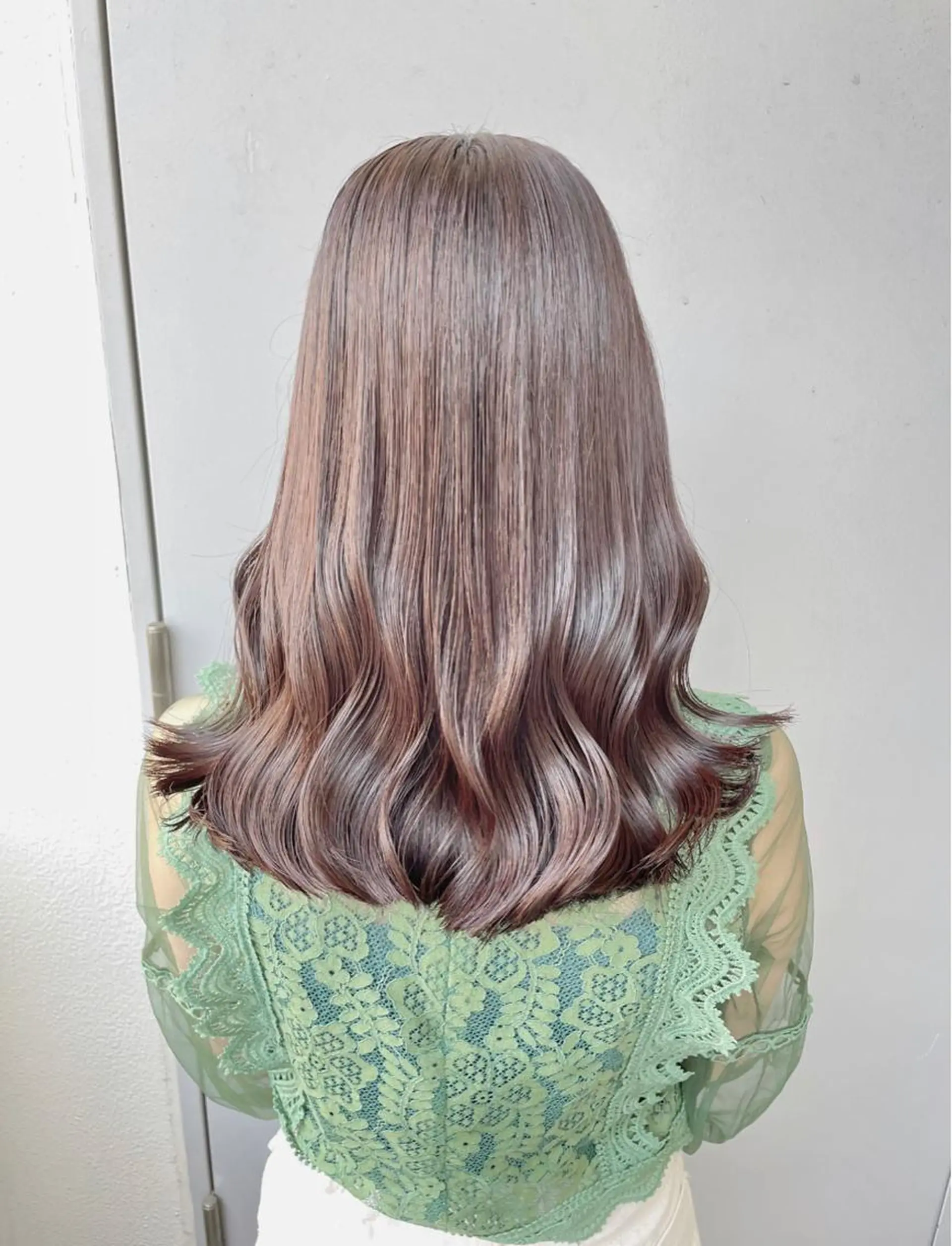 ロング カラー カット ヘアカラー トリートメント ヘッドスパ ヘアセット ベージュカラー💖 やすひろのヘアスタイル