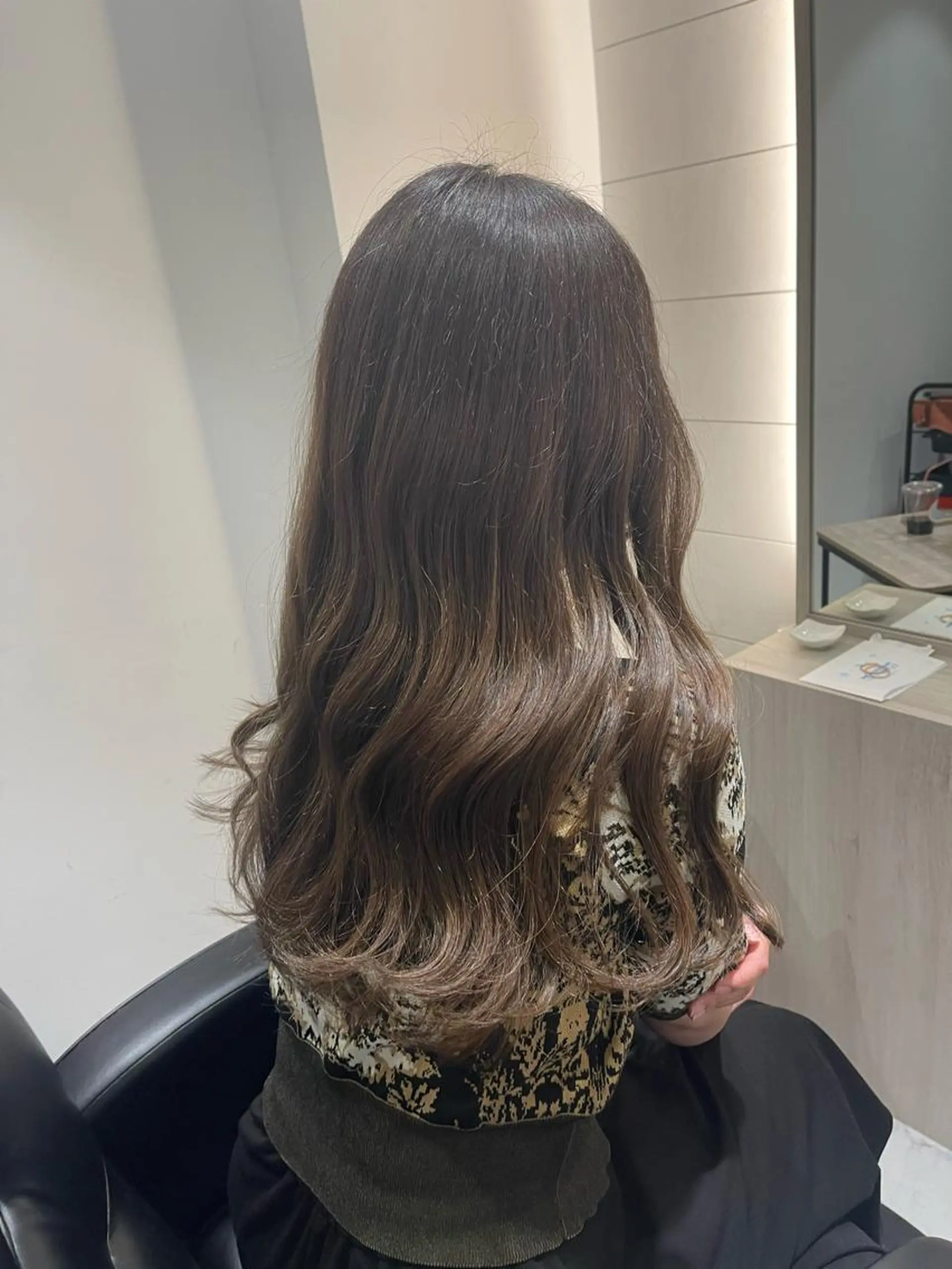 ロング カラー カット ヘアカラー トリートメント &chaLme   心斎橋所属・emi/髪質改善/ 韓国風/艶カラーのヘアスタイル