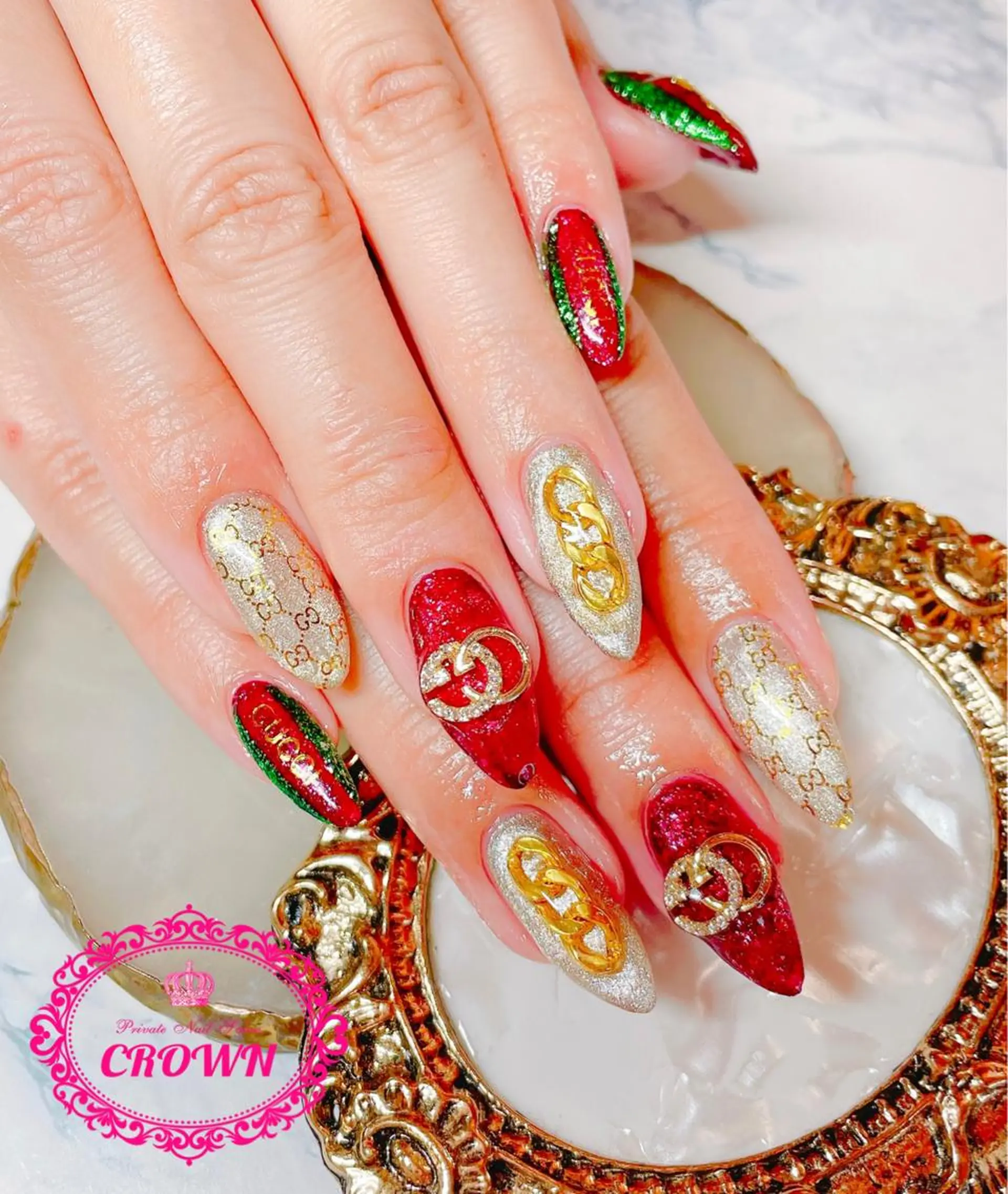 ネイル CROWN プライベートサロンのネイルデザイン