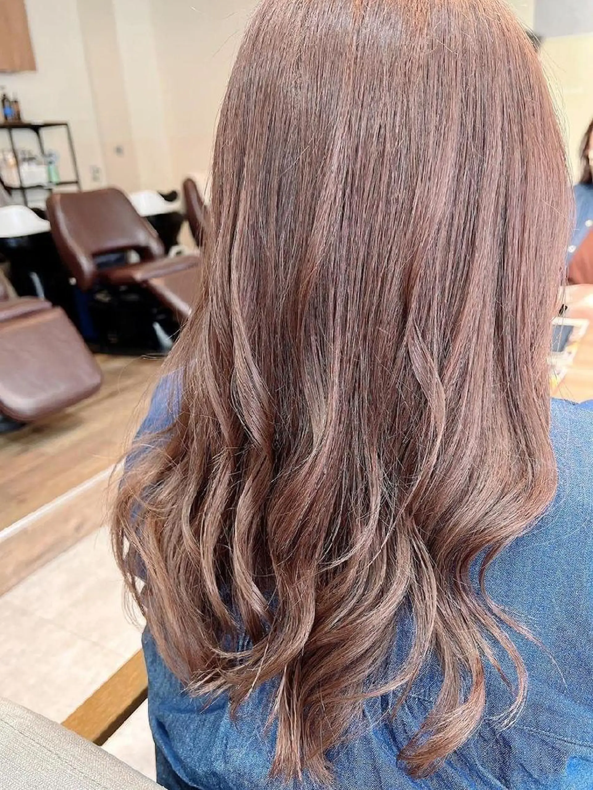 ロング カラー ロングレイヤー グレージュ バイオレットカラー バイオレットグレージュ レイヤーカット 北村 恵美のヘアスタイル