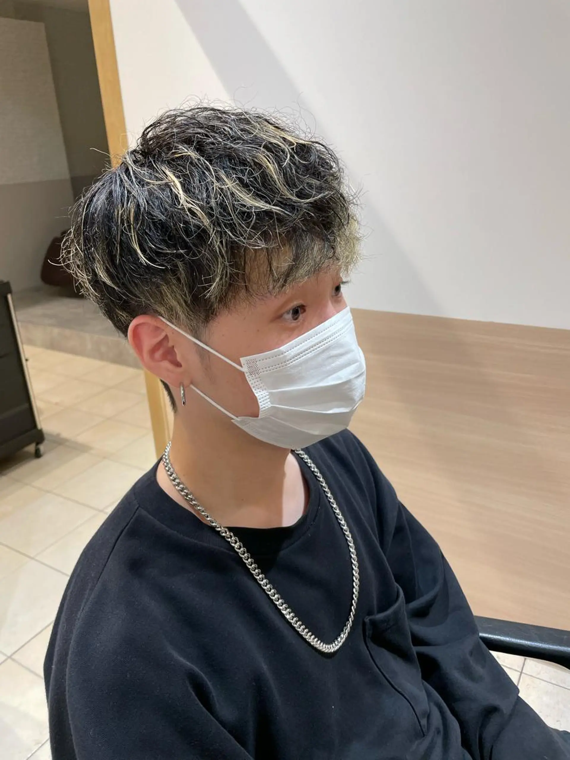 ショート カラー Geniee horie所属・ともや 髪質改善縮毛矯正のヘアスタイル