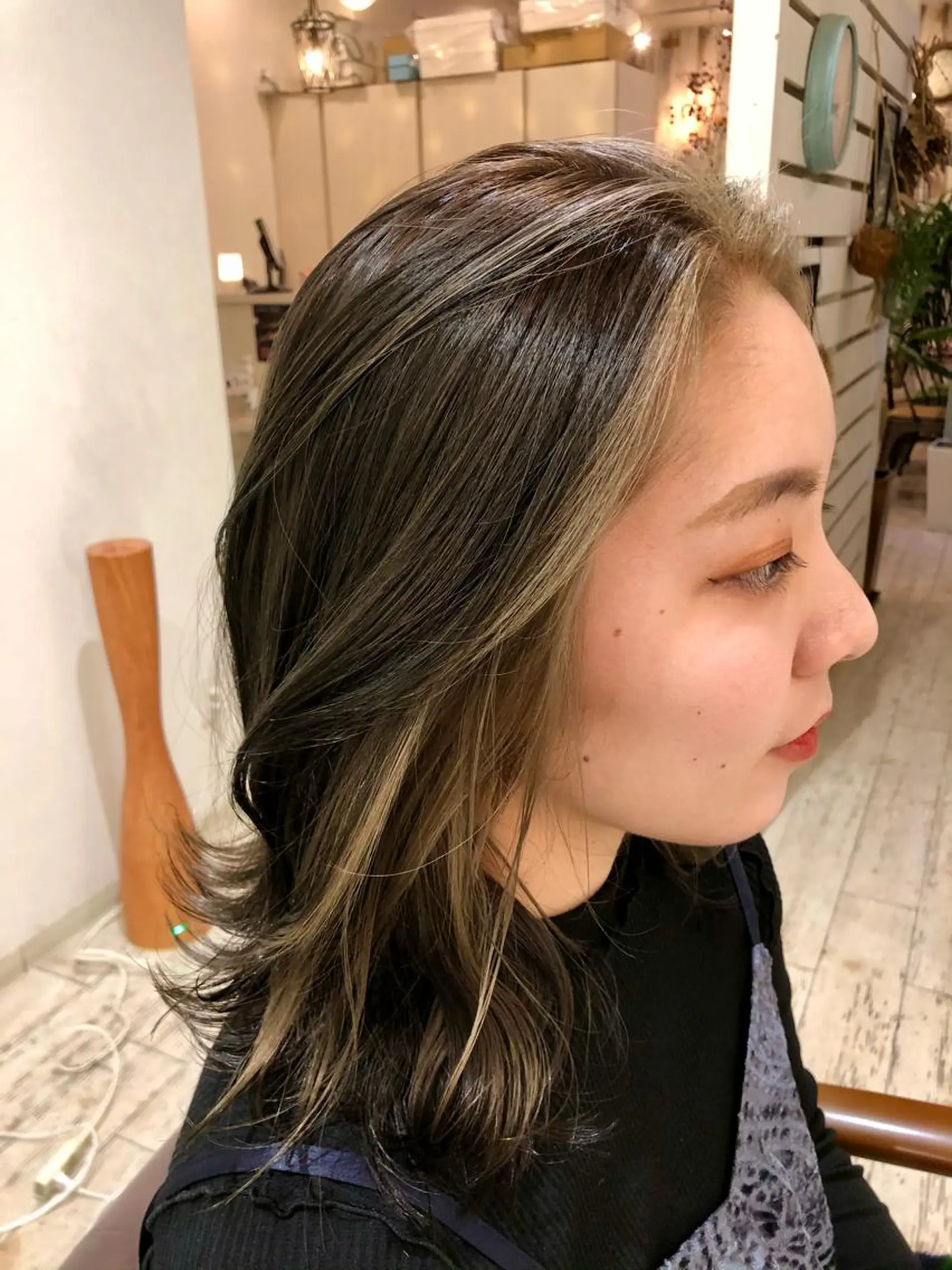 ミディアム ミストバング ヘアカラー トリートメント 柴田泰秀sotti. 髪質改善/ブリーチのヘアスタイル