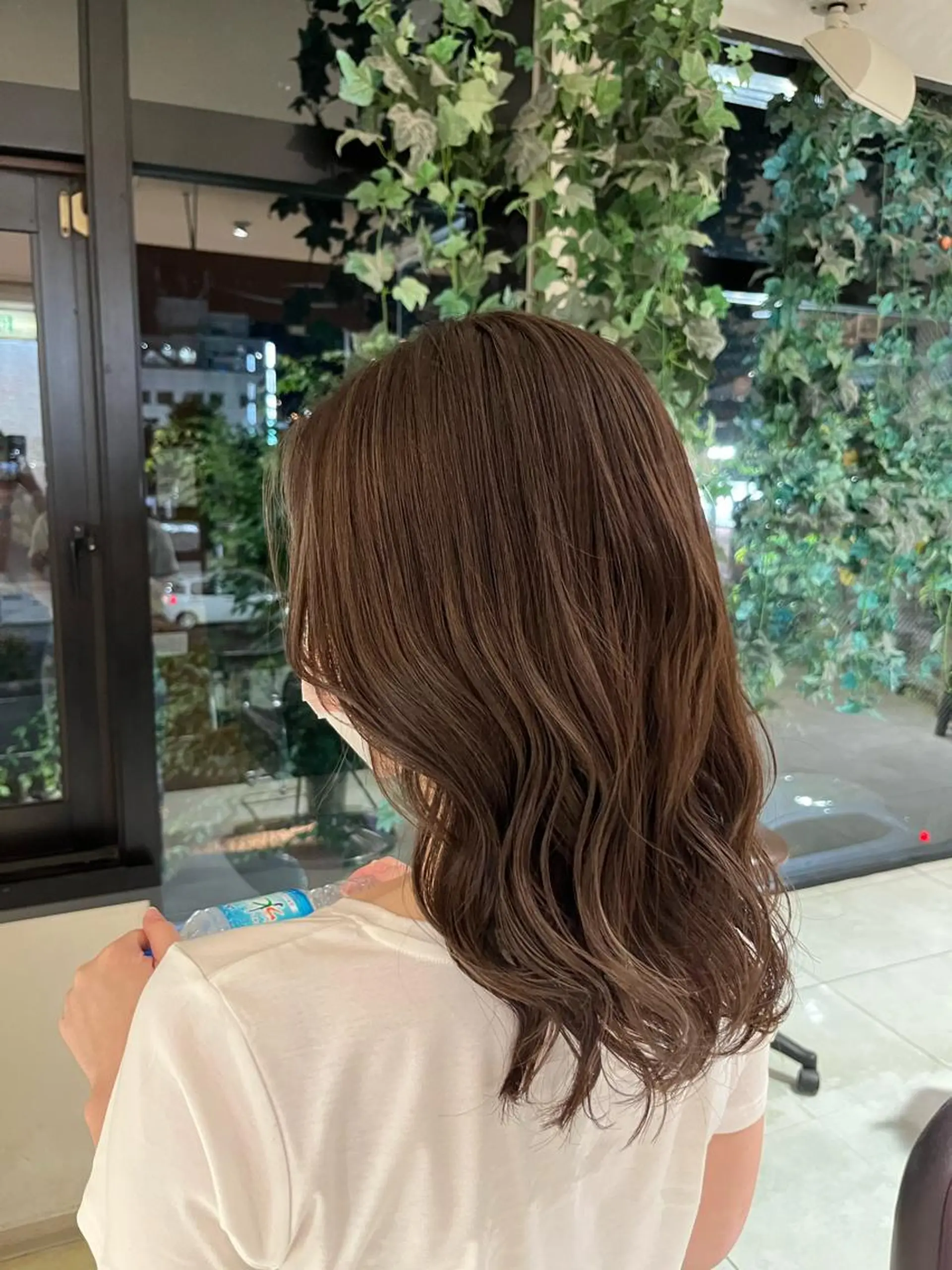 ミディアム 大野 桃果のヘアスタイル