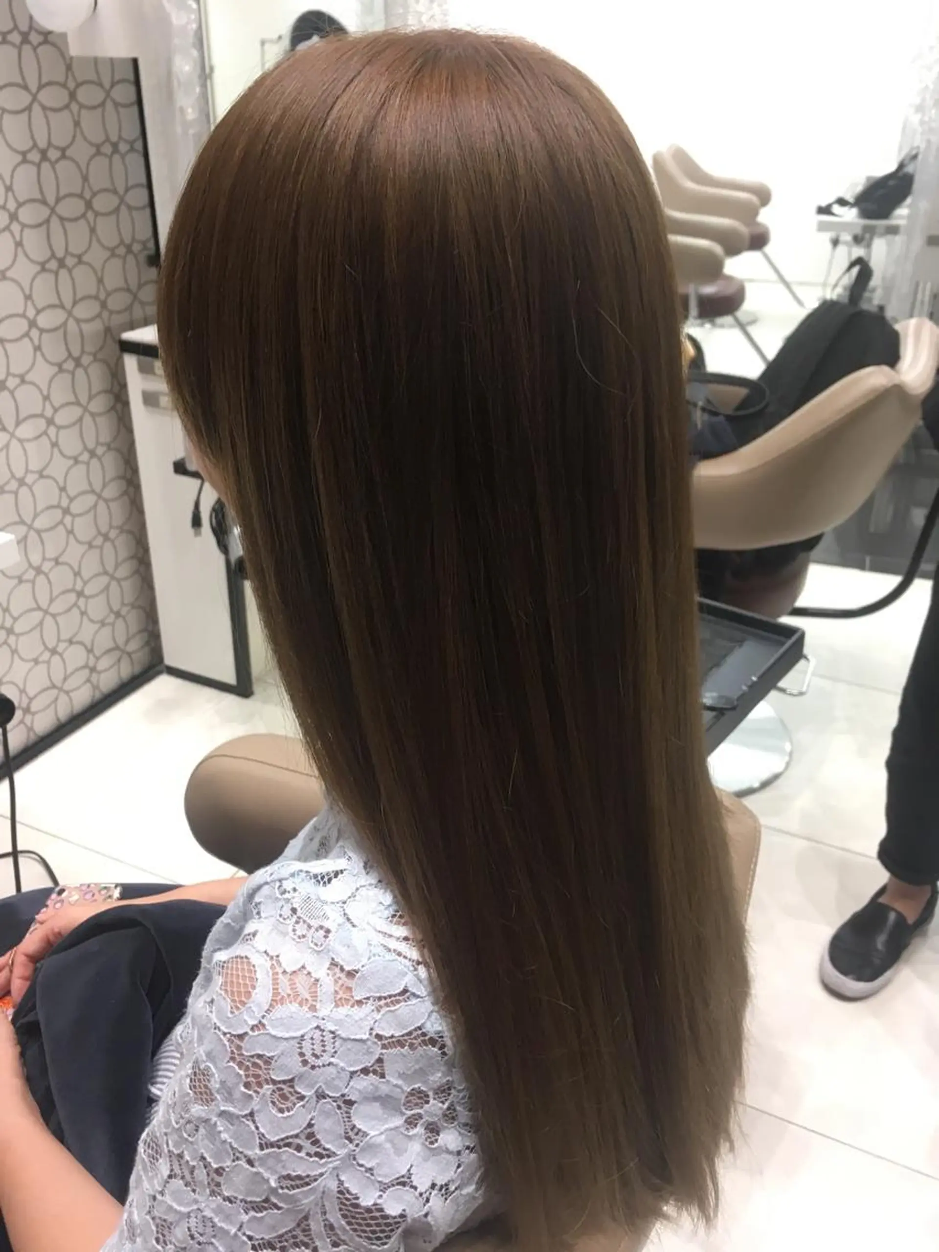 ロング カラー イルミナカラー ✨髪質改善が大好評✨ 美容室lic近藤✨のヘアスタイル