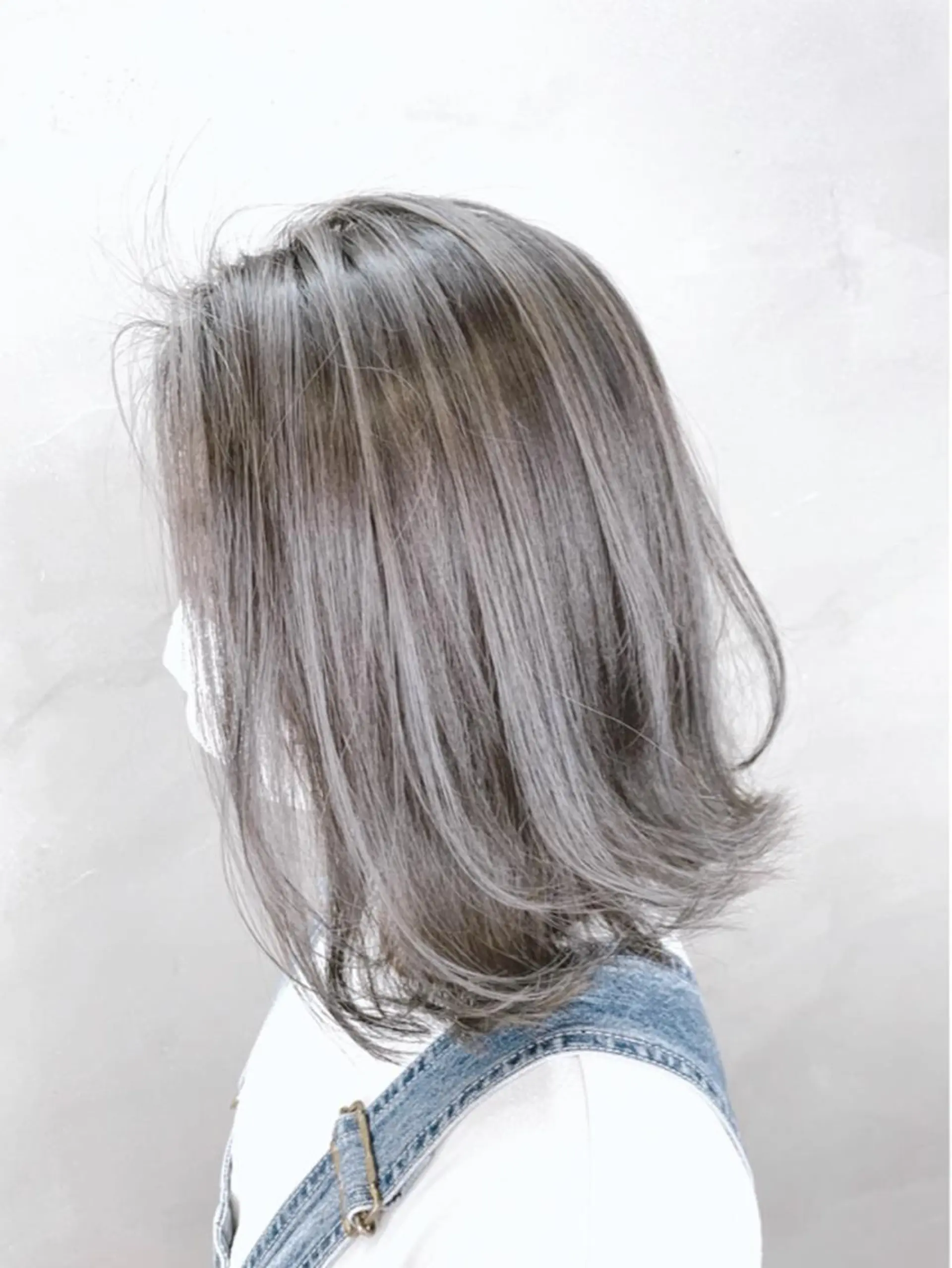 ミディアム レイヤーカット カット ヘアカラー トリートメント 1日1名限定価格✂️ 髪質改善サロン代表谷のヘアスタイル