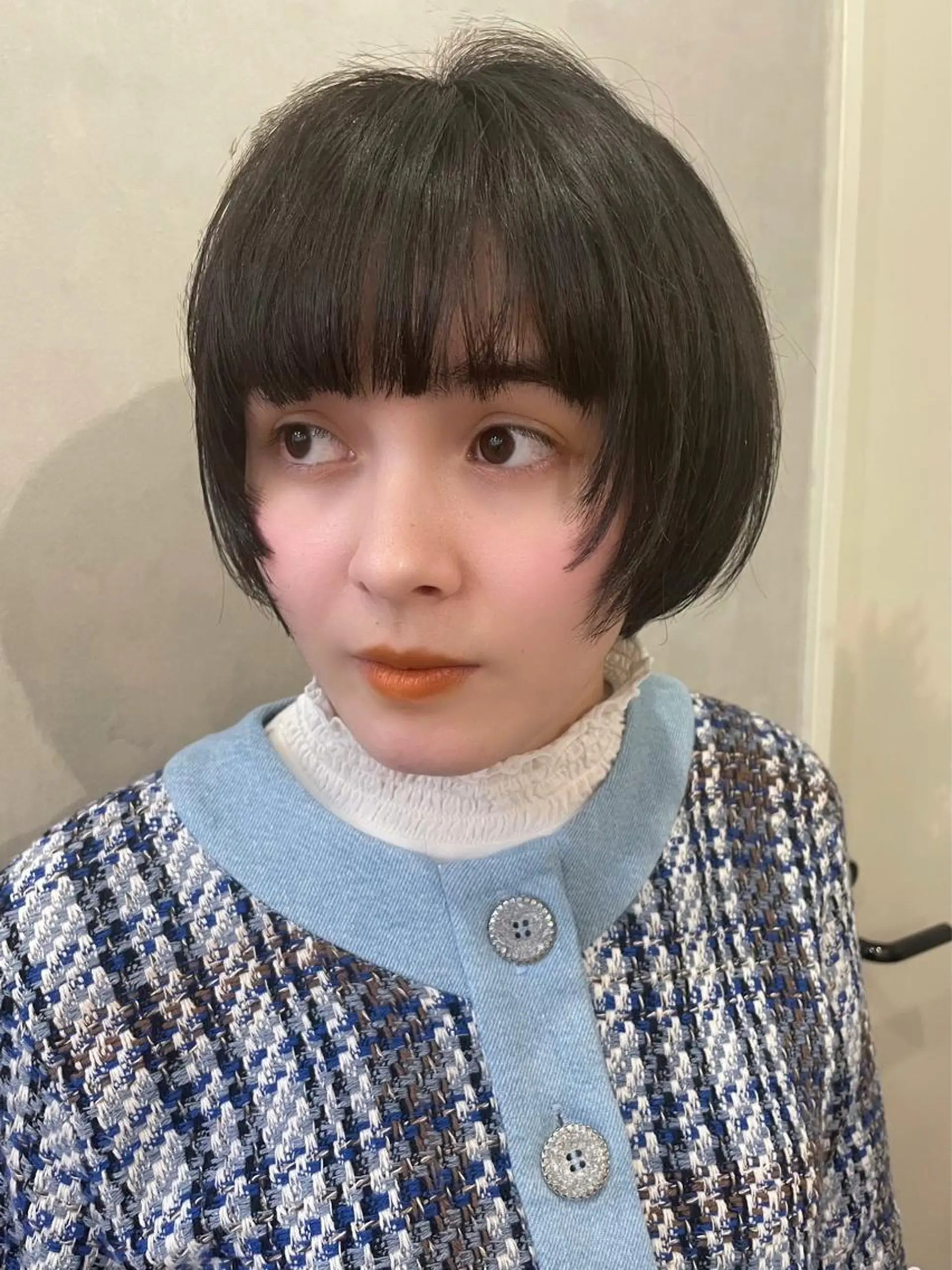 ショート カラー ボブ レイヤーカット カット ヘアカラー Anytime所属・はるか 💐 お悩み改善美容師のヘアスタイル