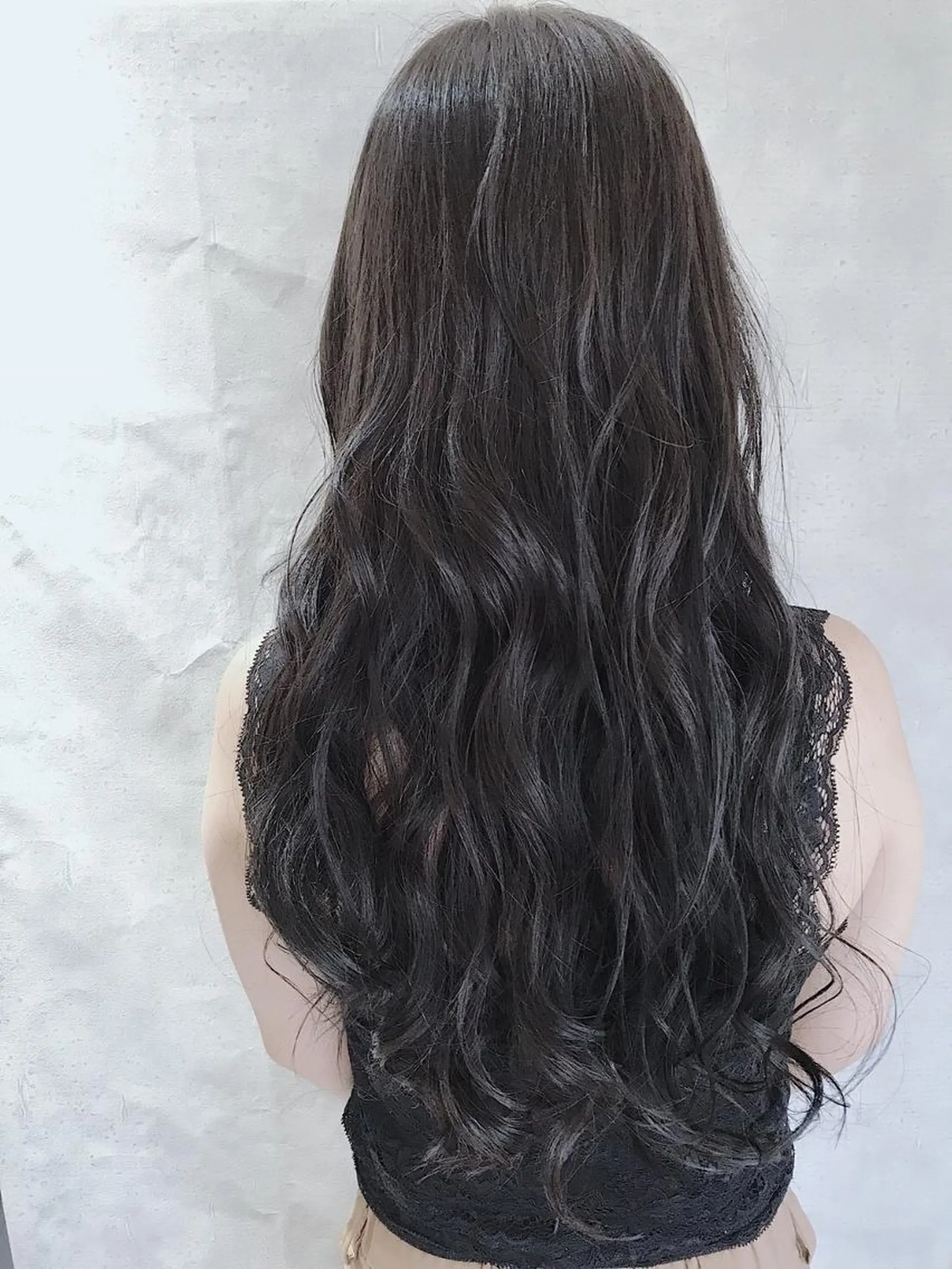 ロング カラー MOU namba ムウナンバのヘアスタイル