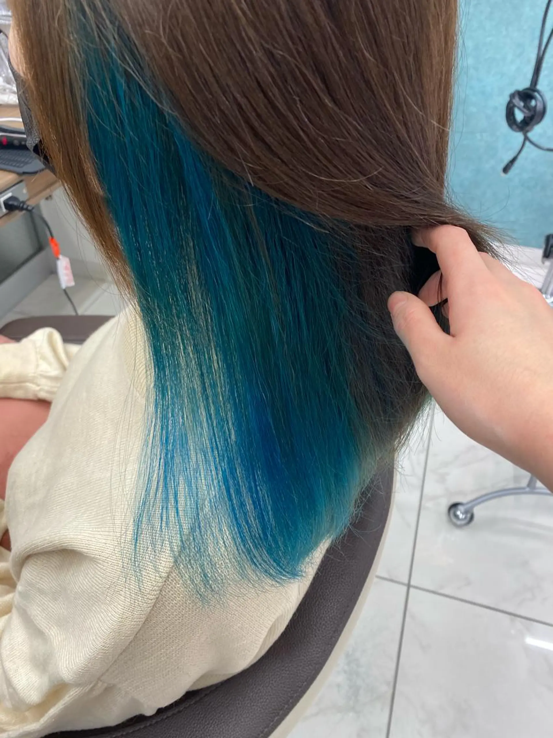 セミロング 長妻莉央/縮毛矯正 髪質改善カラーのヘアスタイル