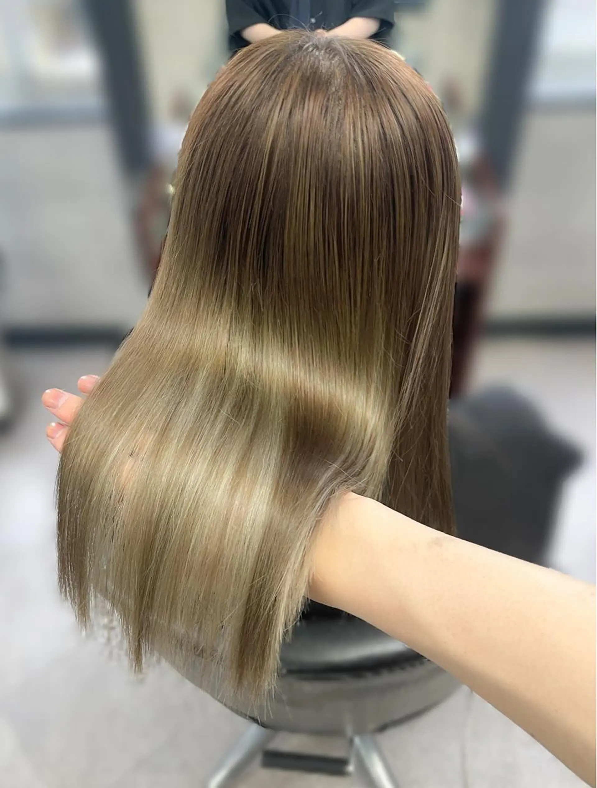 ミディアム カラー ブリーチ トリートメント 酸熱トリートメント トリートメント ハイトーンエクステ 🎩カズキ🎩のヘアスタイル