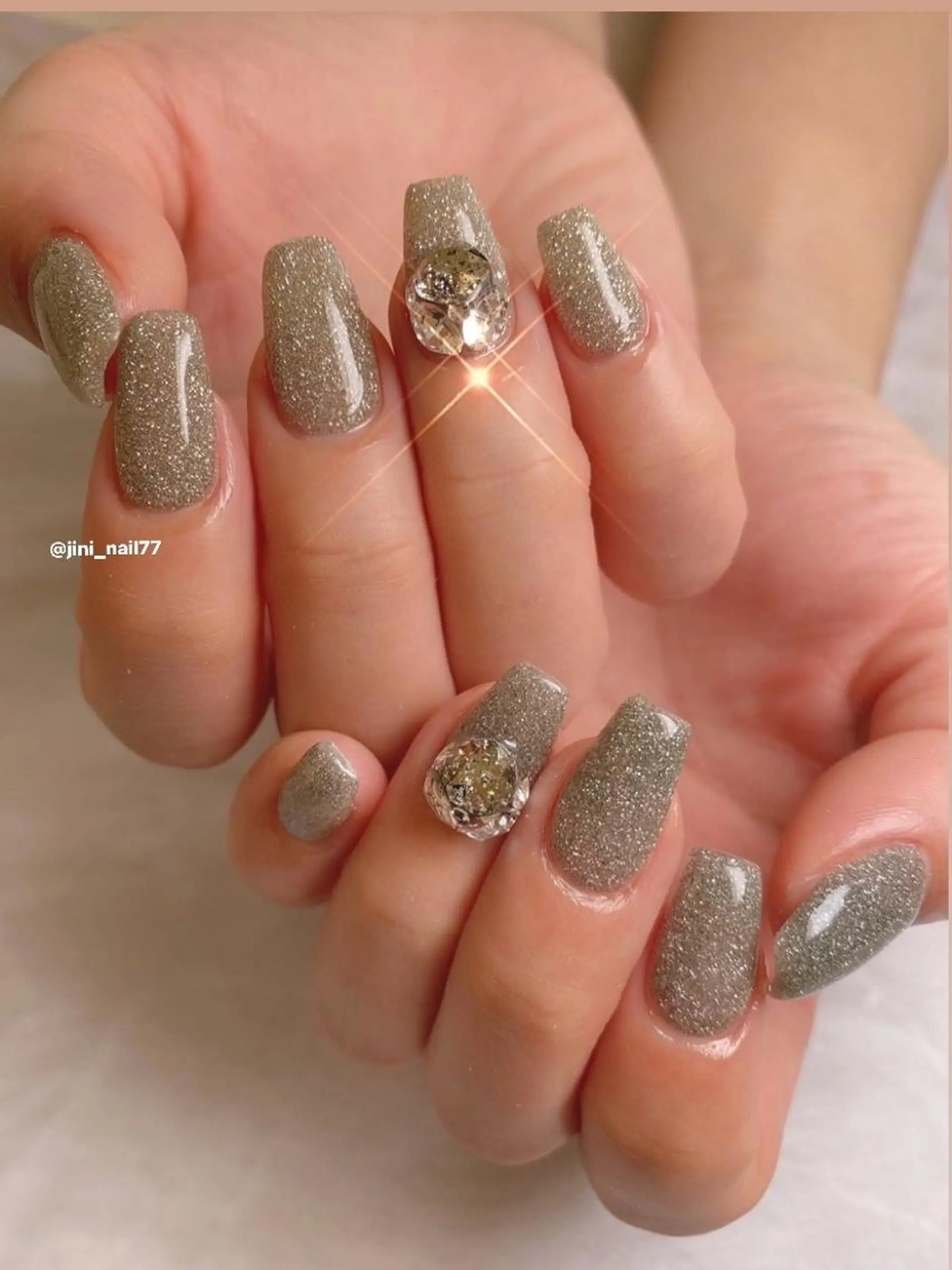 ネイル JINI NAIL所属・ジニ ネイルのネイルデザイン