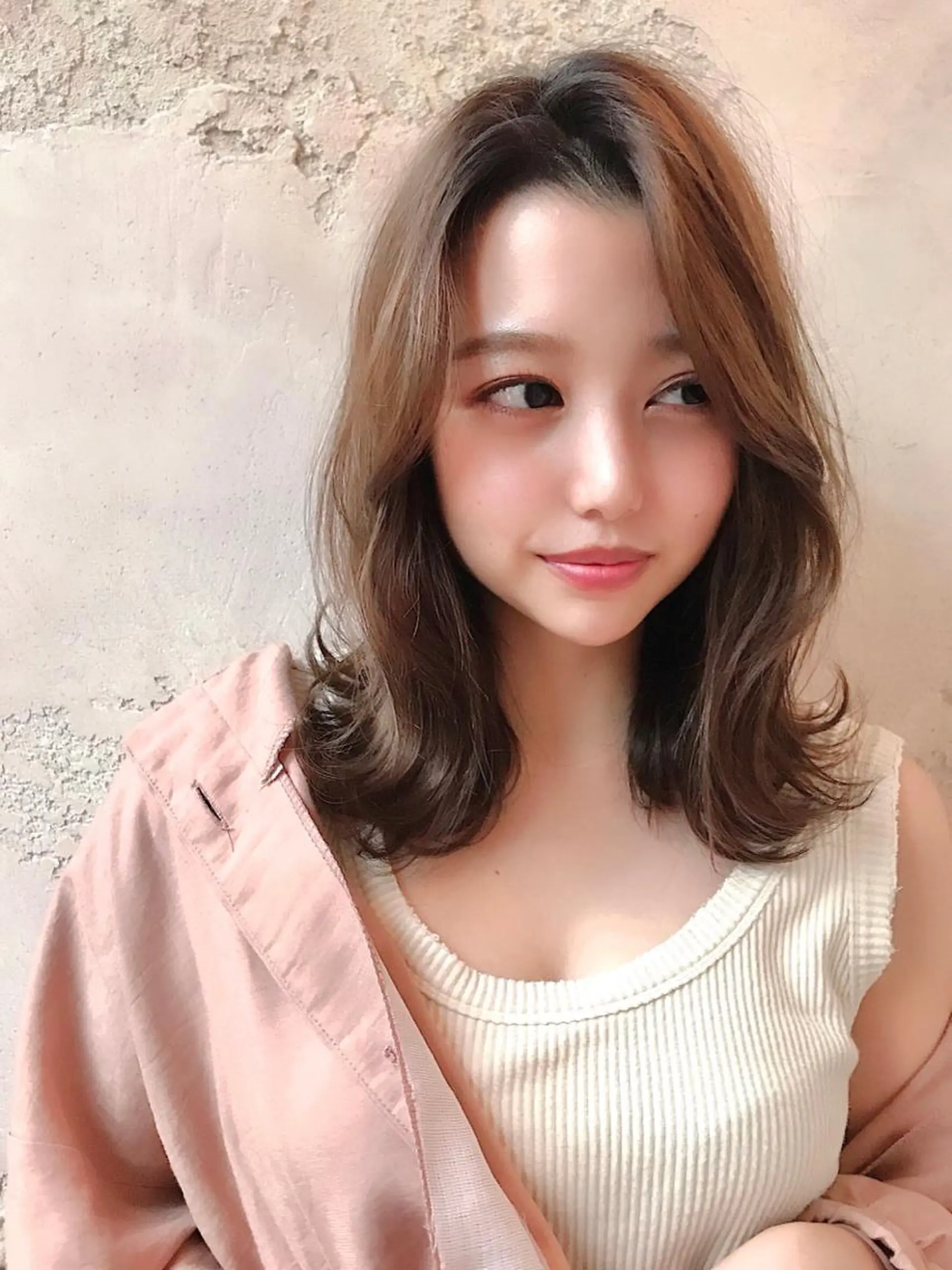 ミディアム ブリーチなしダブル カラー縮毛矯正 下野のヘアスタイル