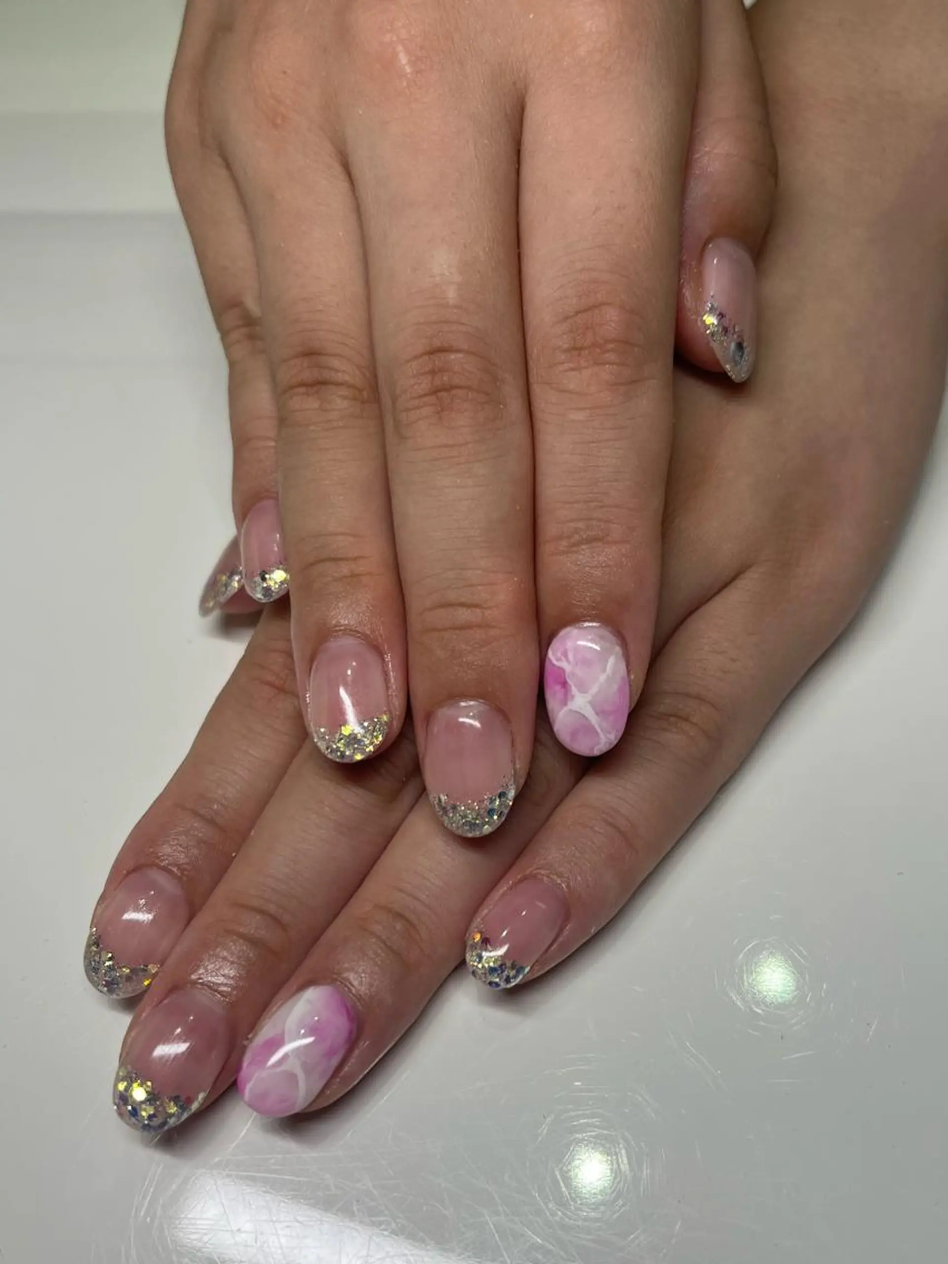 ネイル フレンチネイル ガラスフレンチ ラメ(グリッター) 大理石ネイル(マーブル) Ribbon佐野店 小泉のネイルデザイン