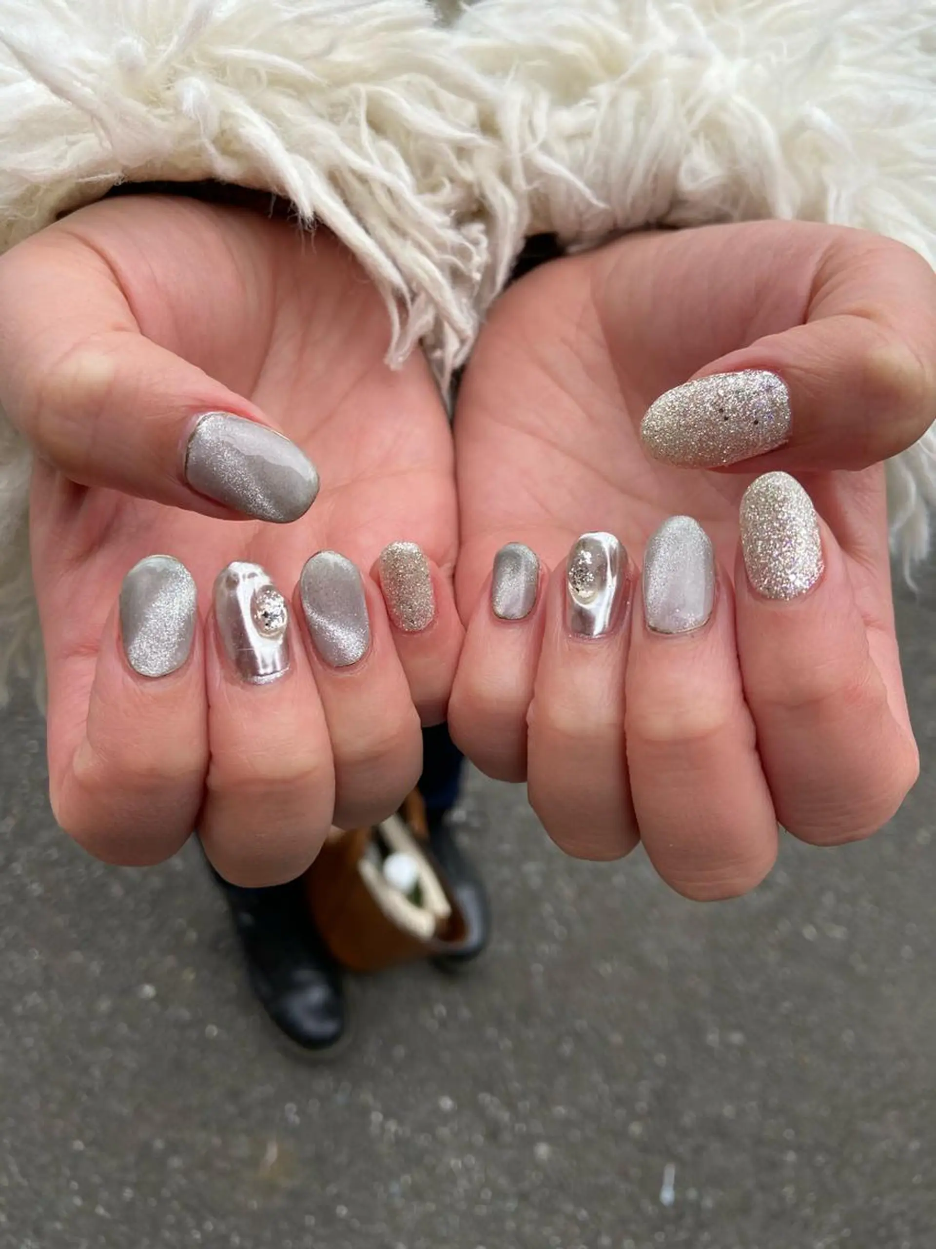 ネイル キラキラネイル ラメ(グリッター) ミラーネイル ワンカラーネイル ホワイト . unffのネイルデザイン