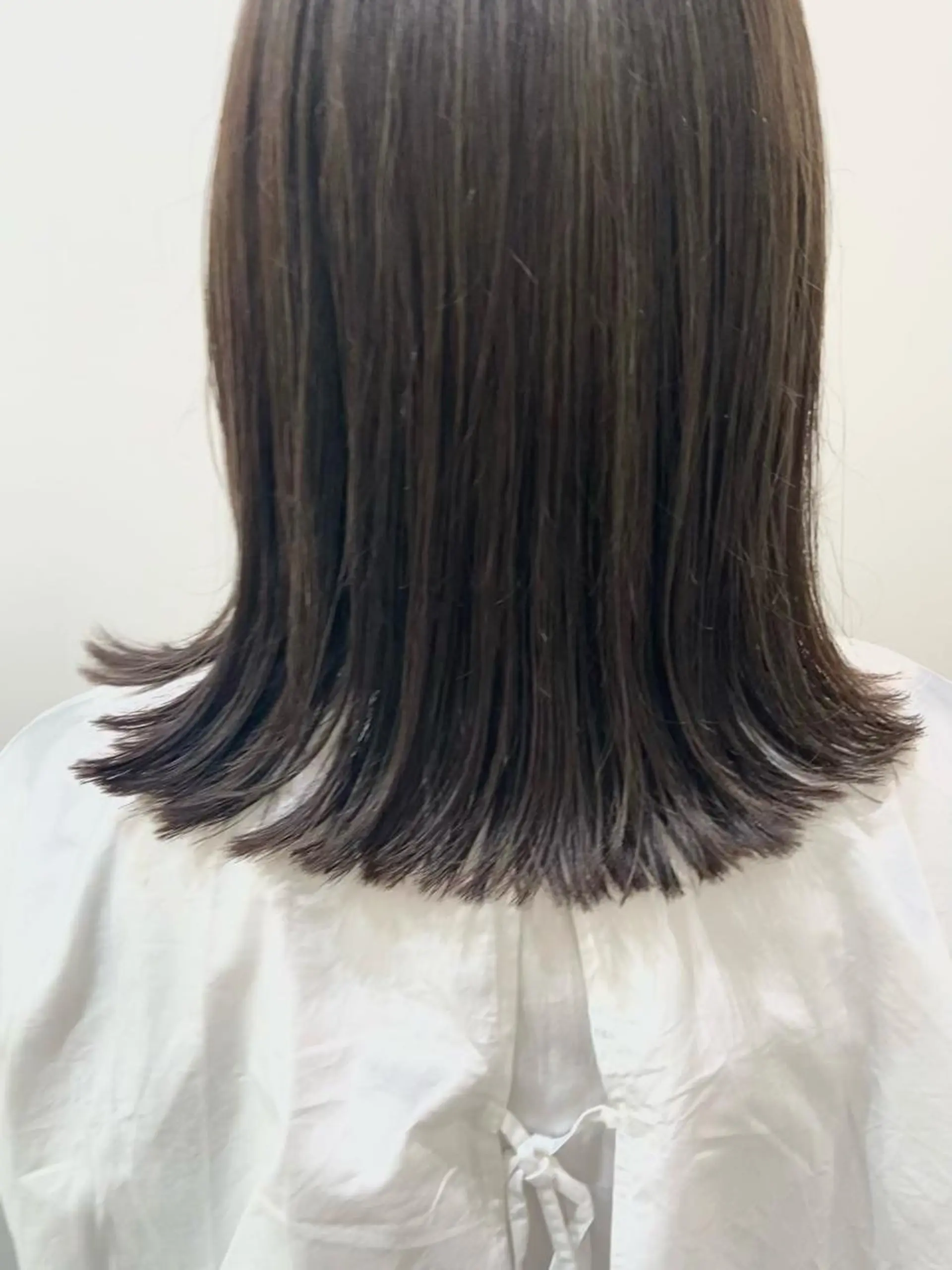 セミロング カラー 田中 あやなのヘアスタイル