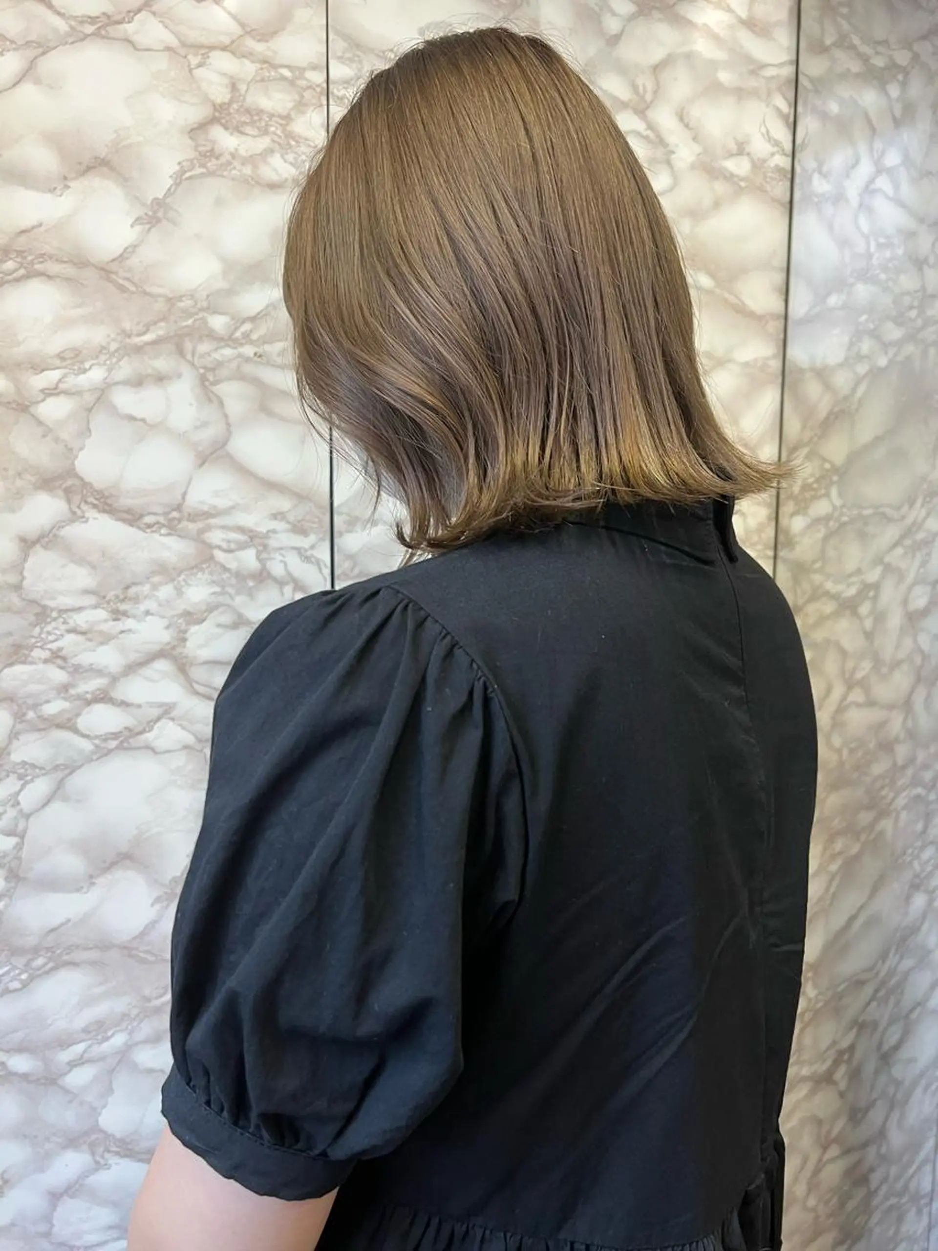 ショート カラー 韓国ヘア/ベージュ カラー🤍yukaのヘアスタイル