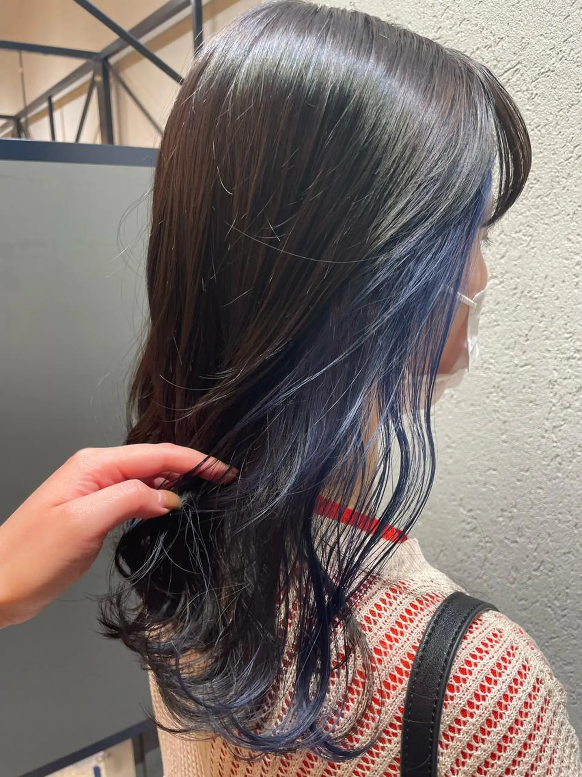 ロング 横山 菜摘のヘアスタイル