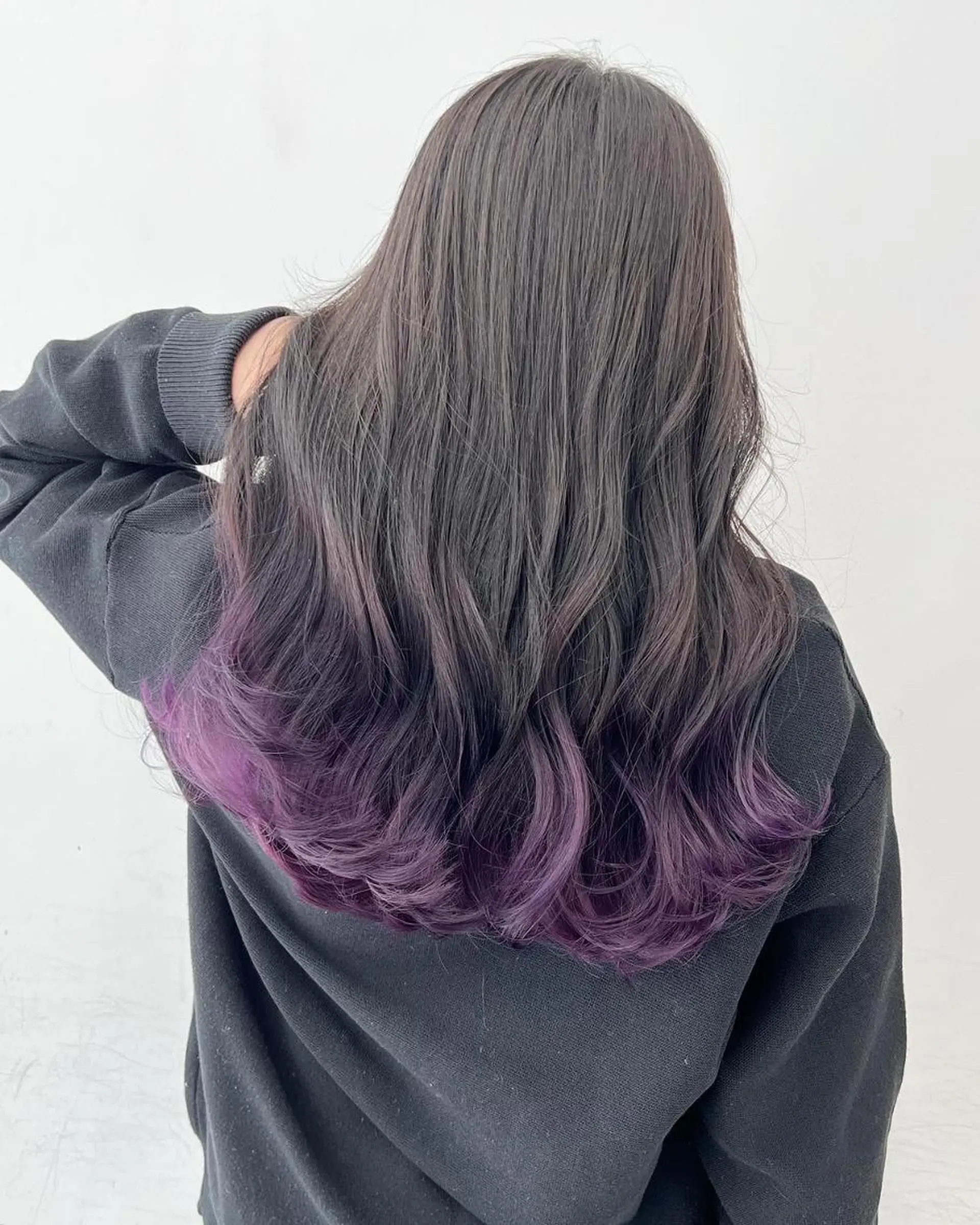 ロング カラー アディクシーカラー アッシュ ブルーカラー ダークアッシュ グレージュ 【公式】amble luxe池袋東口🩷のヘアスタイル