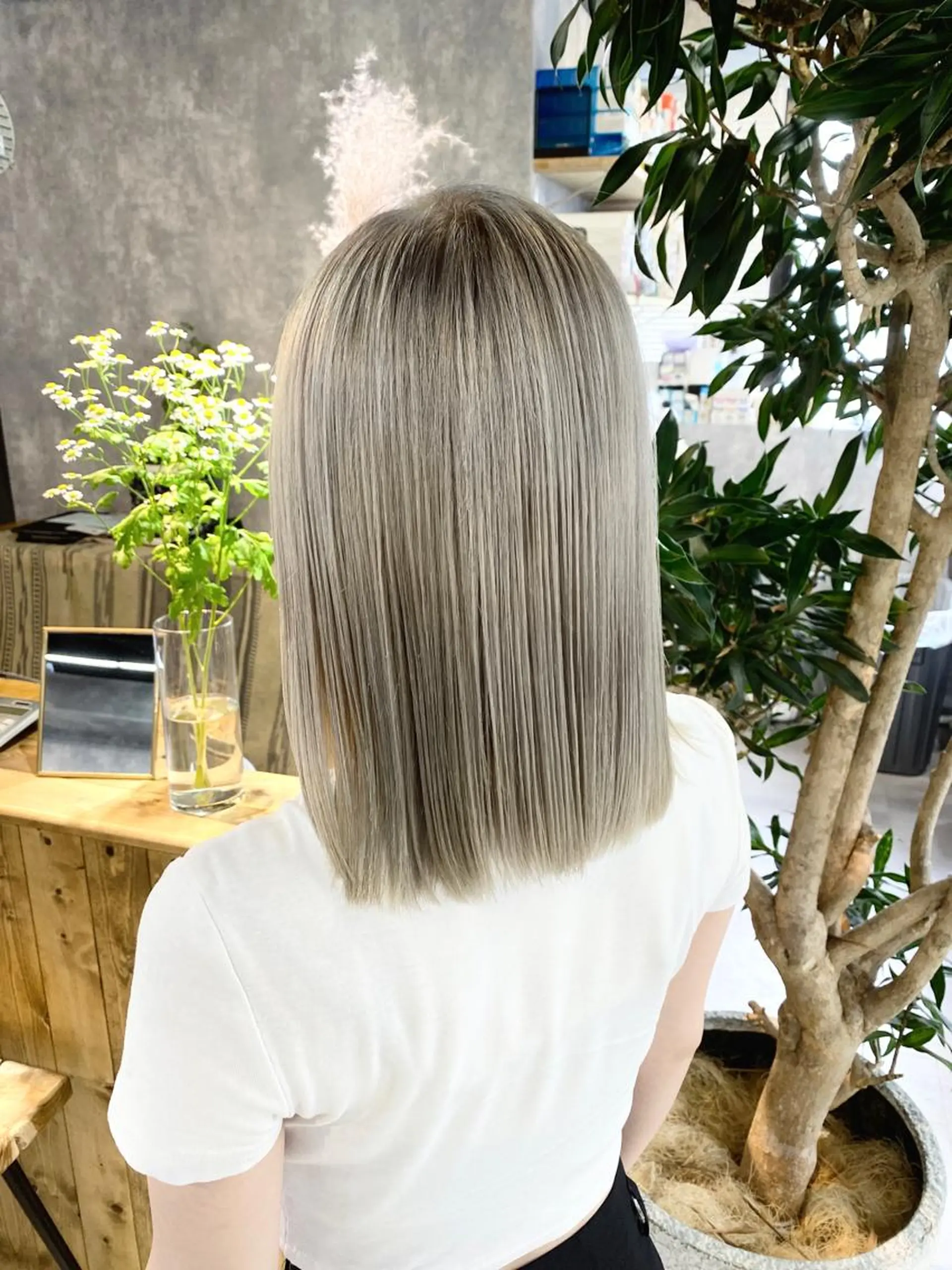 ミディアム アッシュ アッシュブラック ボブ 髪質改善 韓国風ヘア 【.ico】心斎橋 飛田ゆうきのヘアスタイル