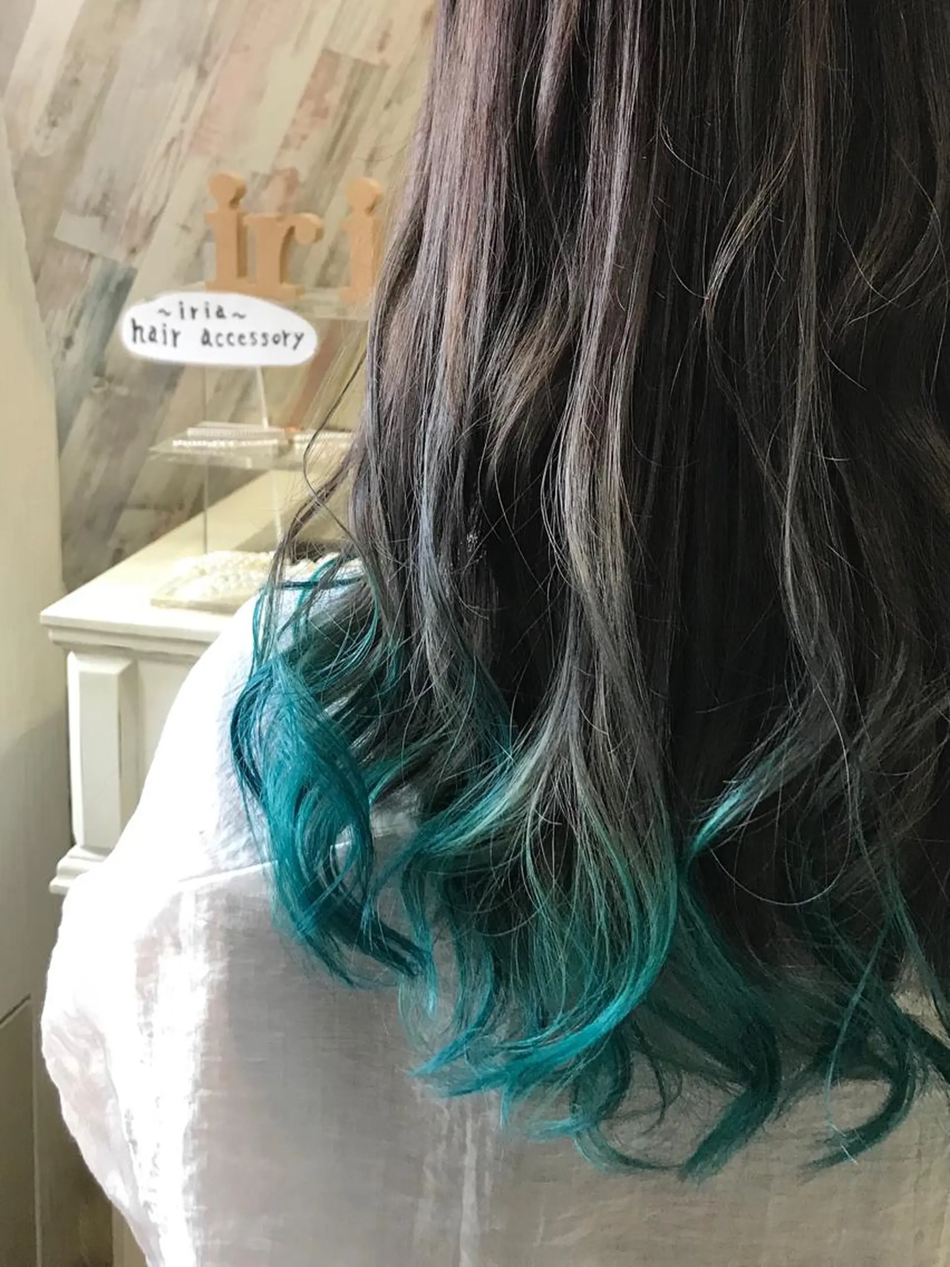 セミロング カラー 前髪カット無料🎉 髪質改善✨影山湧市のヘアスタイル
