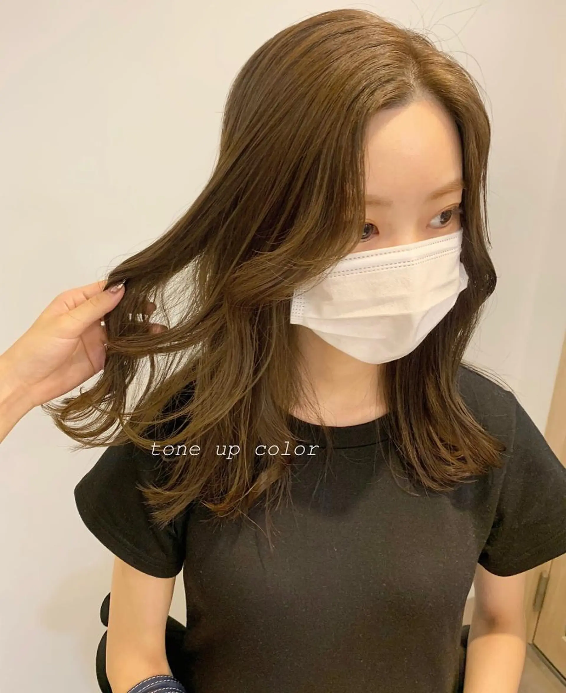 ロング カラー 佐藤 永夏のヘアスタイル