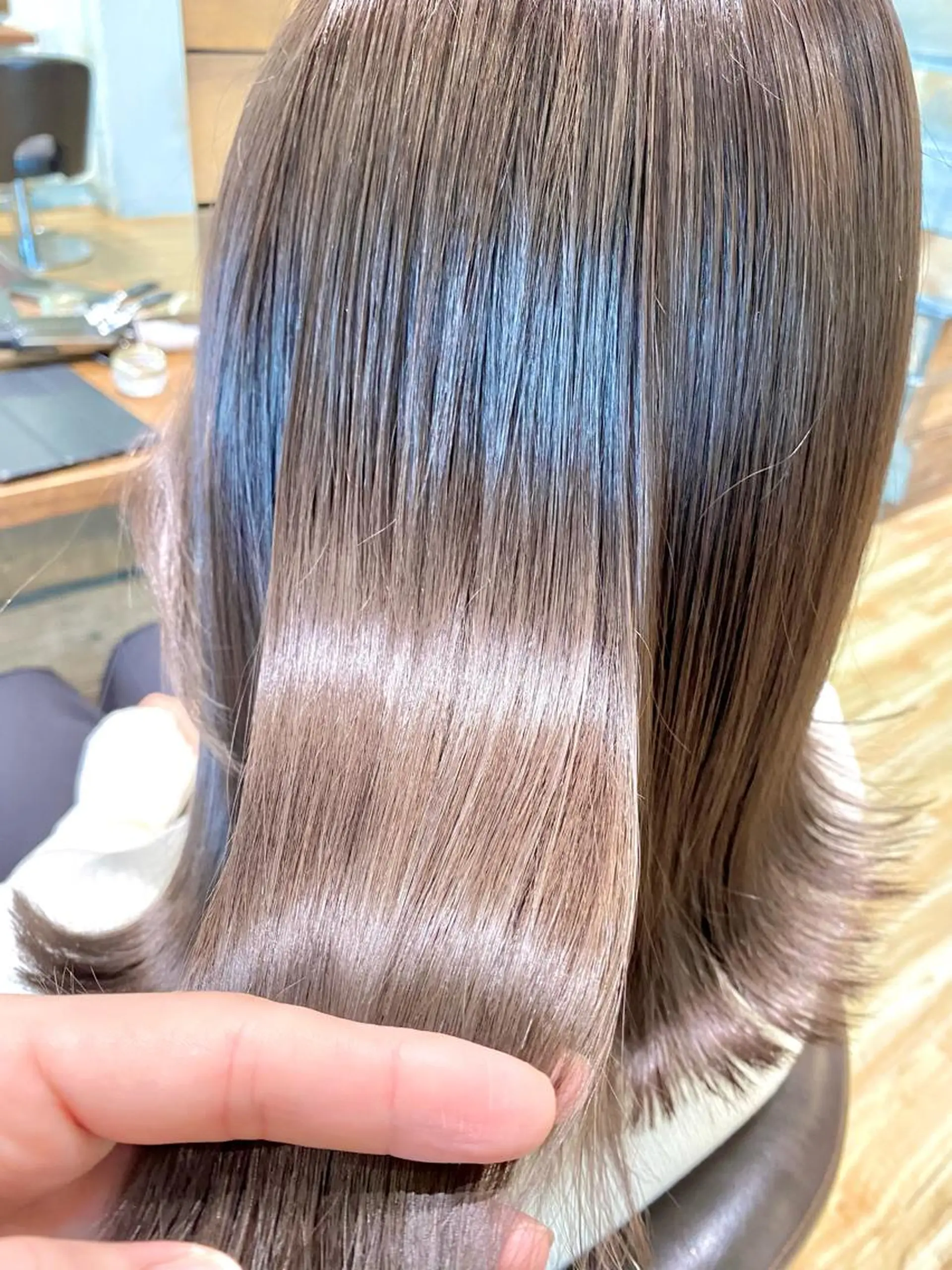 ミディアム カラー カット ヘアカラー トリートメント 三戸 修平のヘアスタイル