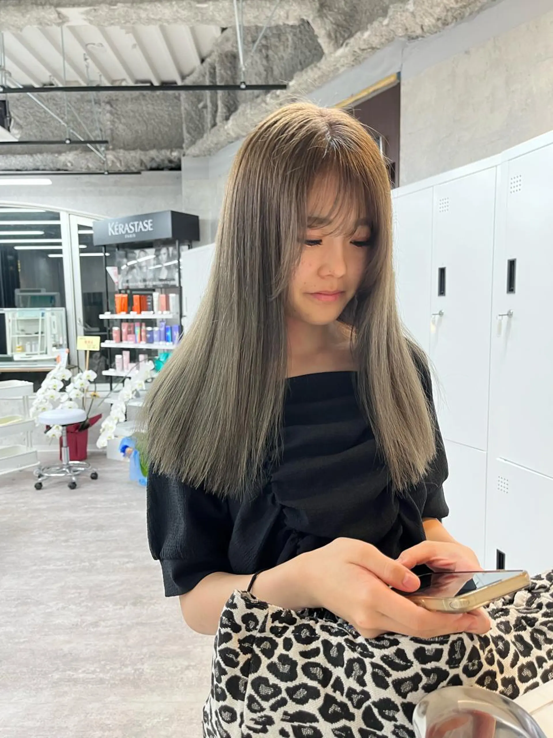 ロング カラー ハイトーン/レイヤー 💜Akaneのヘアスタイル