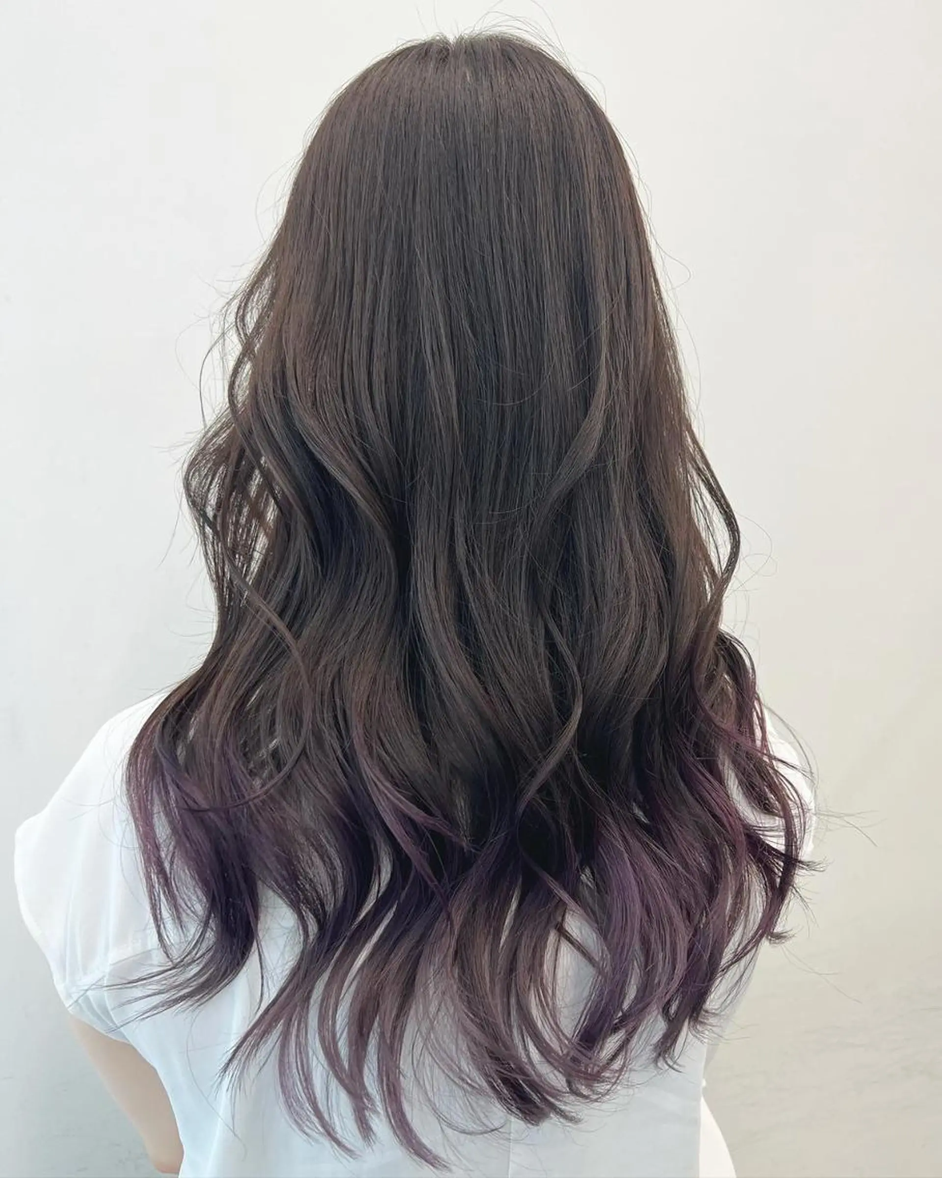 セミロング アッシュ アッシュブラック 公式 Ease by amble luxeのヘアスタイル