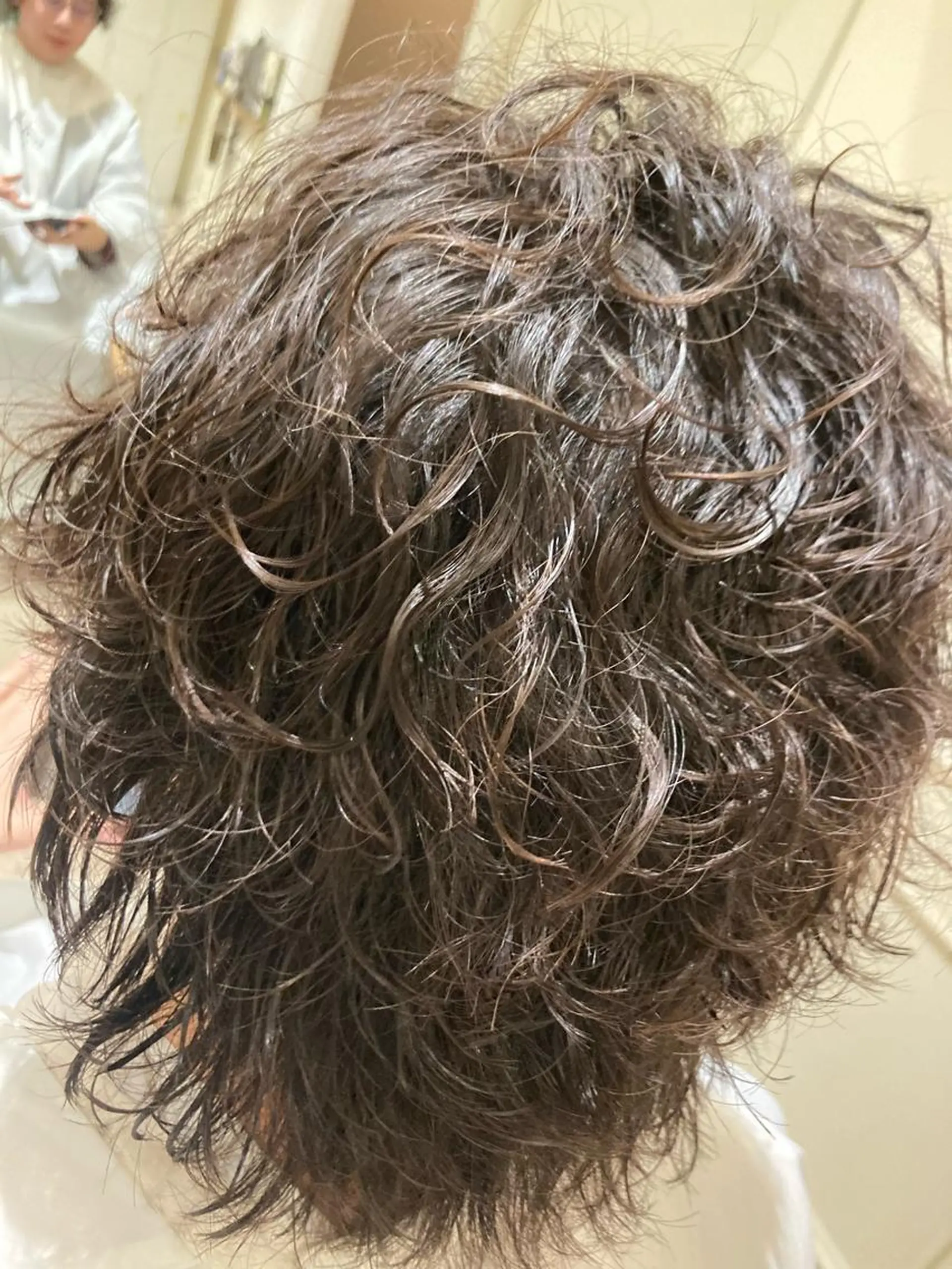 ミディアム パーマ メンズ ミディアムパーマ メンズパーマ エクステブリーチ矯正 griFFicaのヘアスタイル