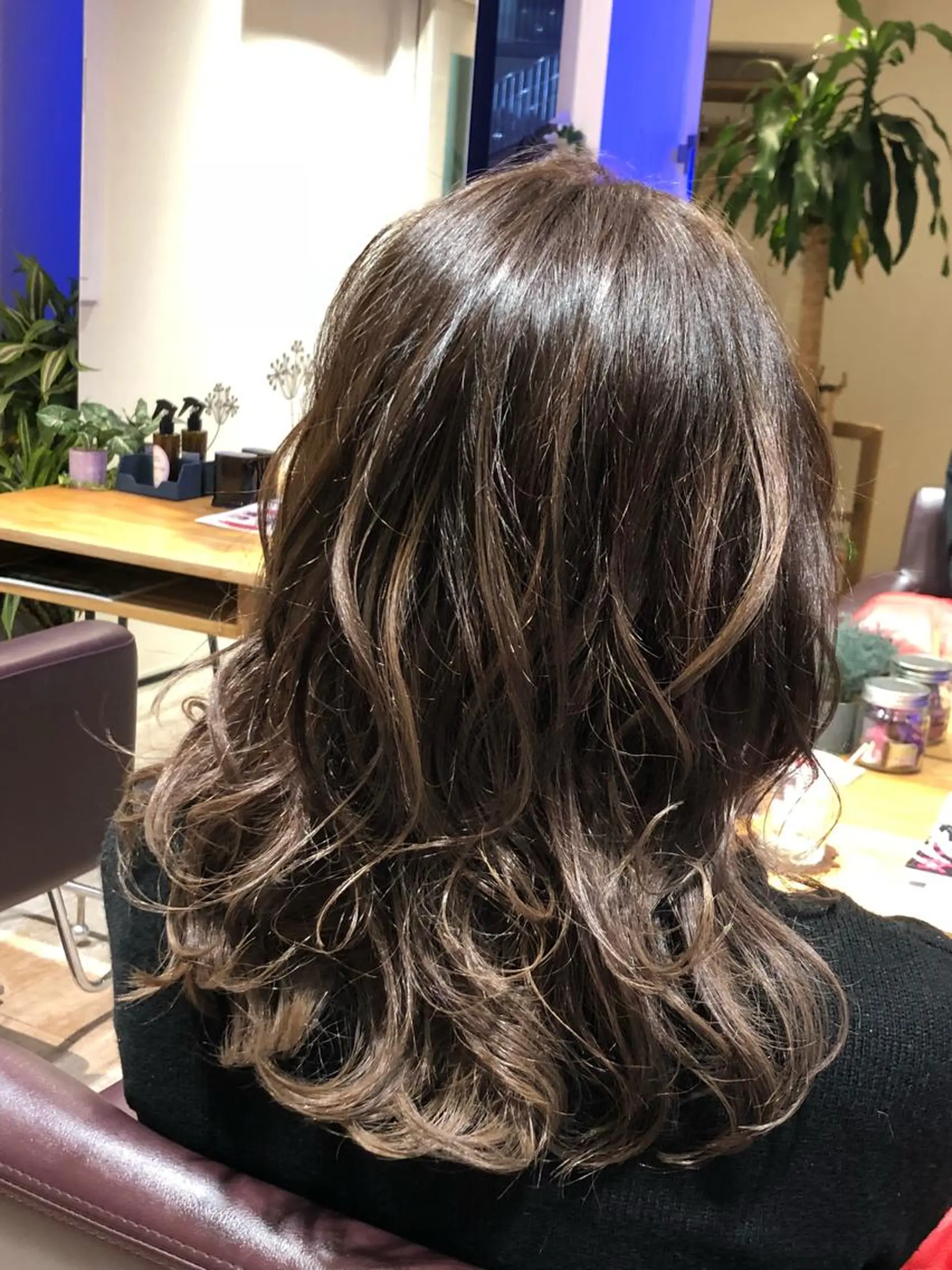 セミロング ヘアカラー GOOD NEIGHBORS松戸店所属・✂︎ショートの匠✂︎ 坂巻 慶輔のヘアスタイル