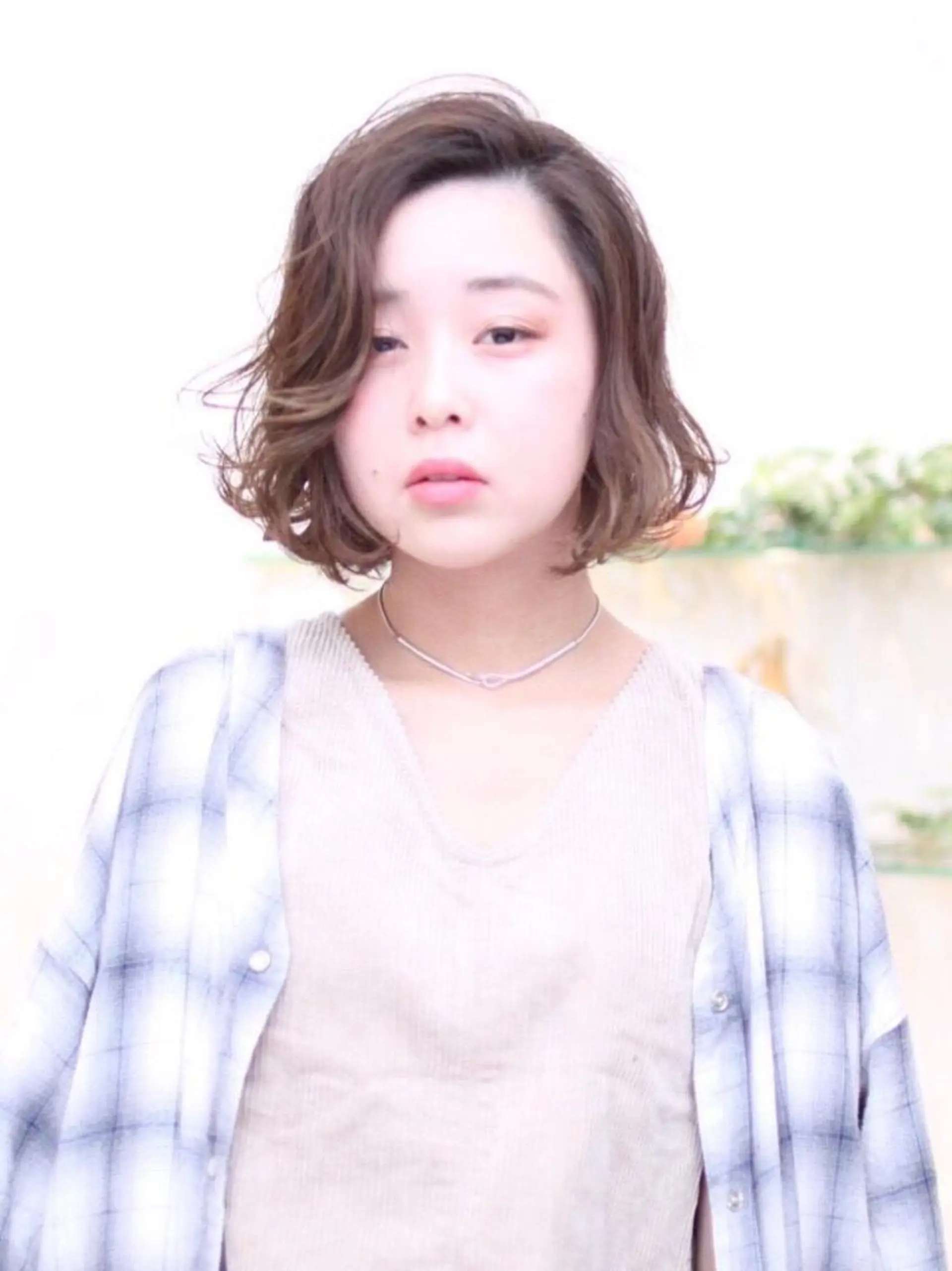 ミディアム カラー パーマ にしだ まりえのヘアスタイル