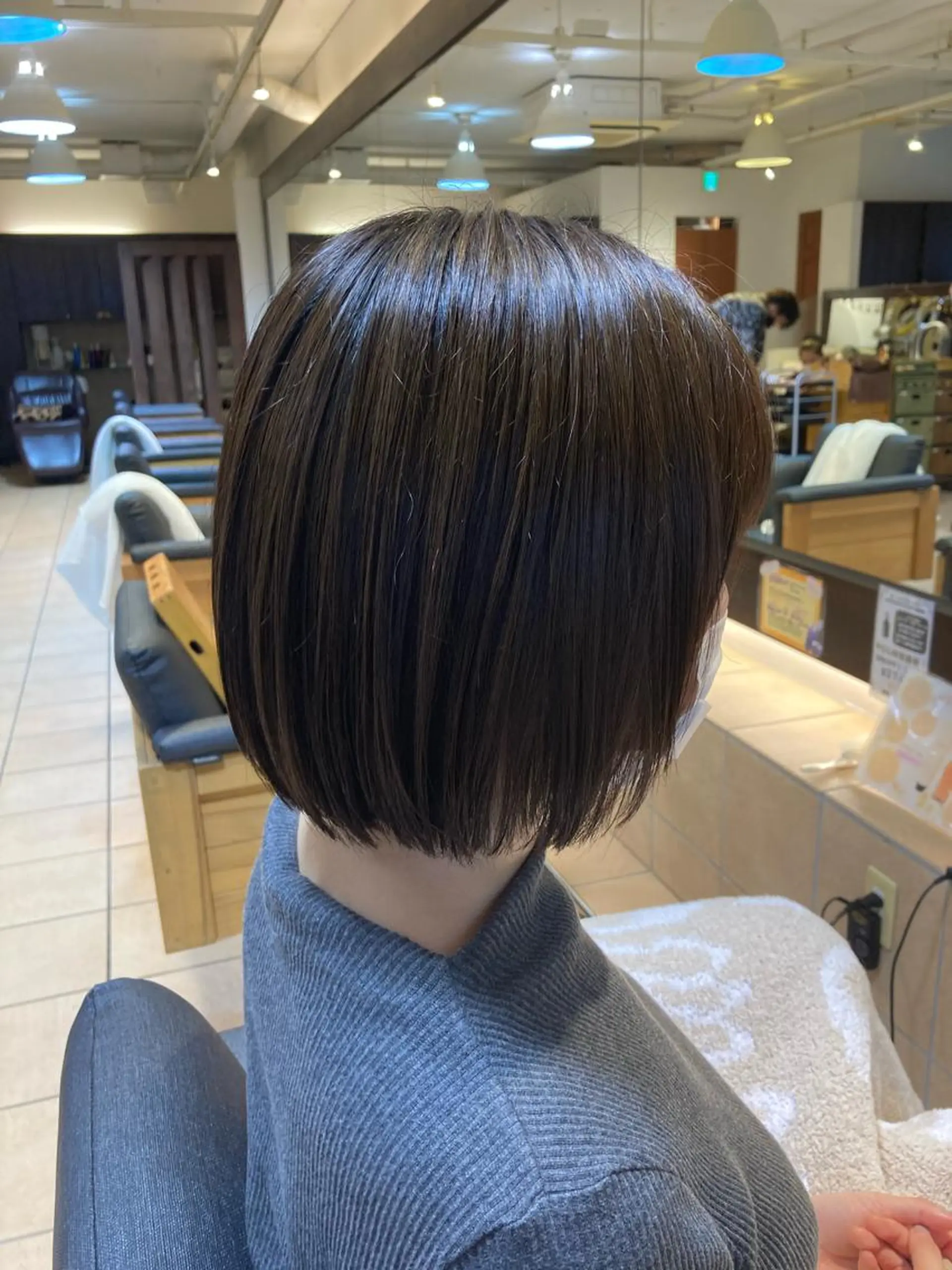 ミディアム カラー カット 縮毛矯正 奥谷 美代子のヘアスタイル