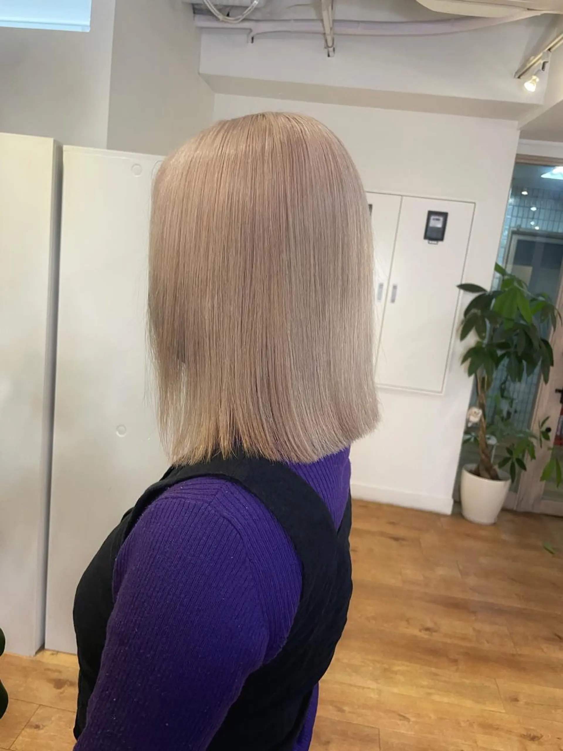 ミディアム カラー ヘアカラー トリートメント 🇰🇷ハイトーン× 韓国レイヤー레이어드のヘアスタイル