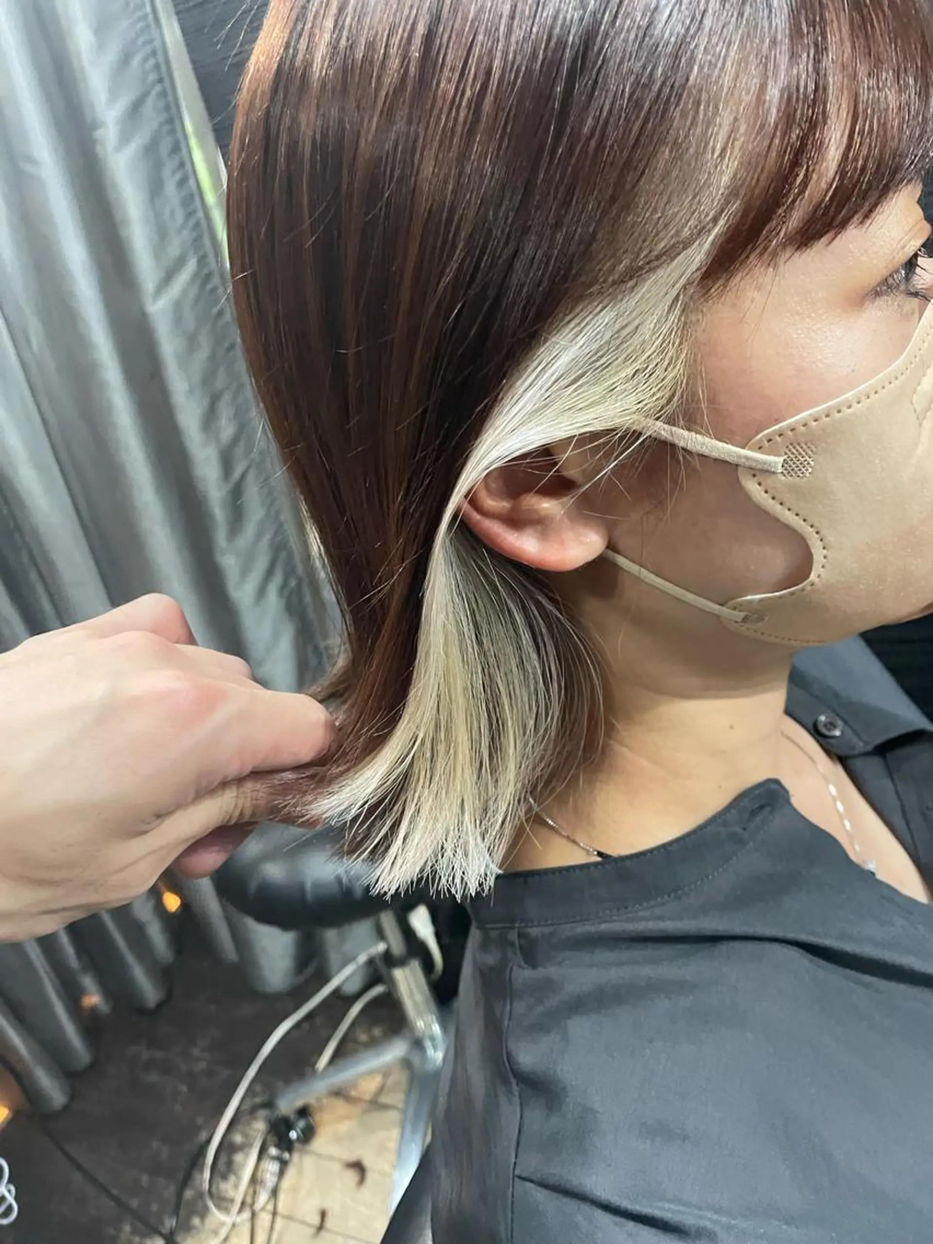 ミディアム カット ヘアカラー VERONIQUE所属・山本 雅由のヘアスタイル