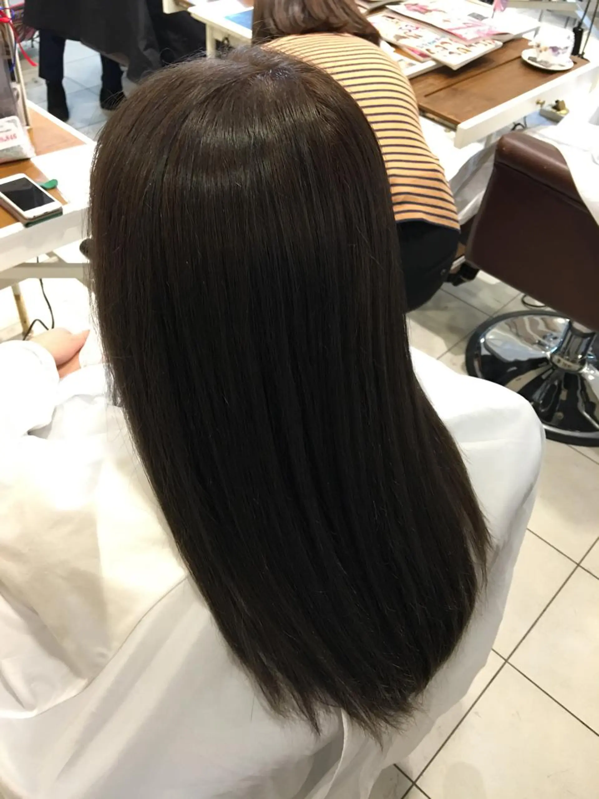 ロング カラー アッシュ ブルーカラー ブルーアッシュ ブリーチカラー🌈 嘉名 真樹のヘアスタイル