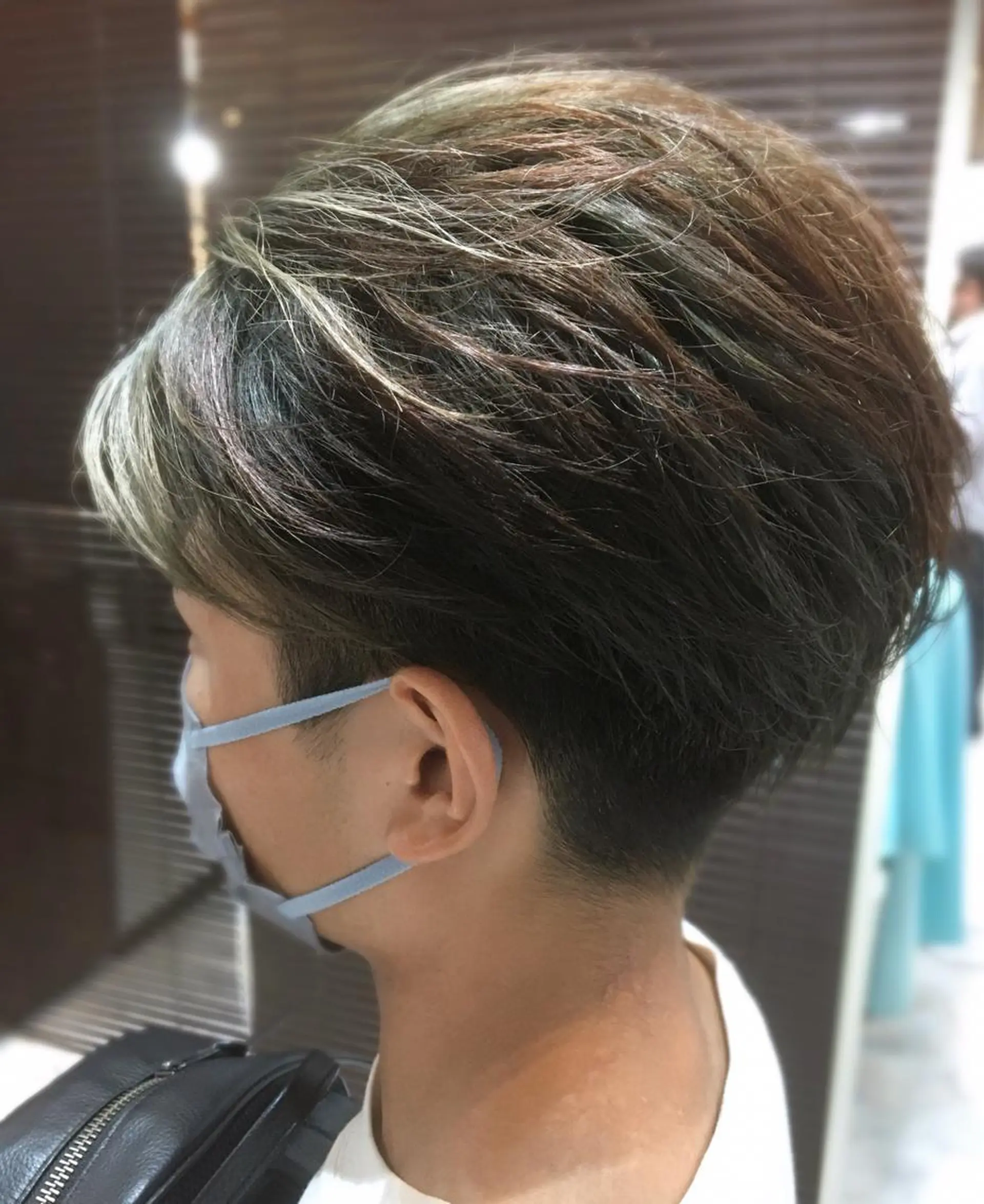 ショート OKAWA TAKAHIROのヘアスタイル