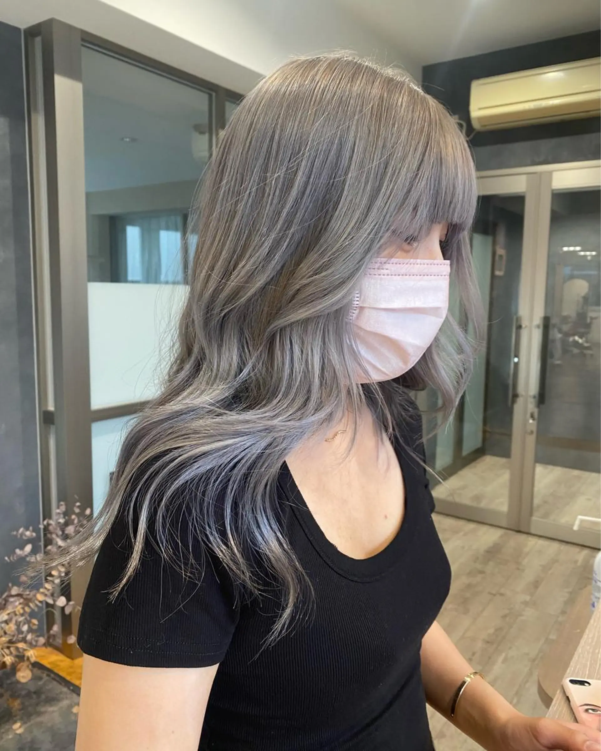 セミロング ヘアカラー トリートメント ハイトーンボブ Mizuki.のヘアスタイル