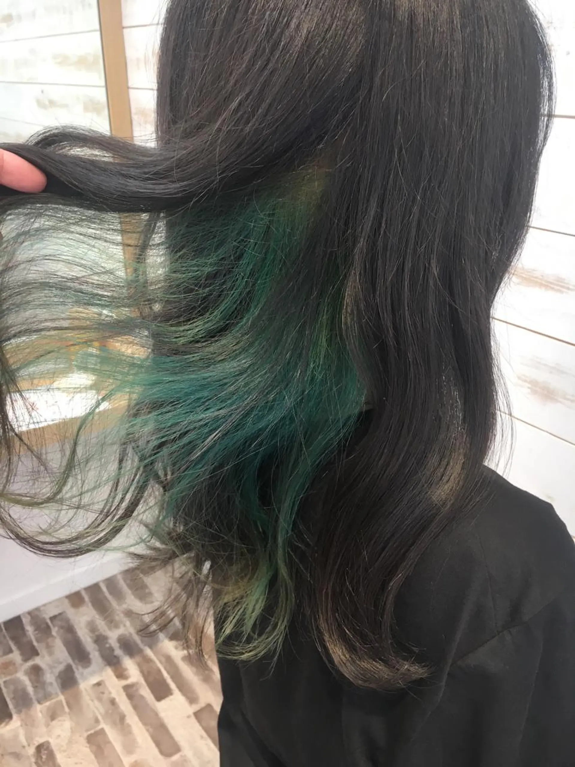 ミディアム ヘアカラー 二狼  （じろう）のヘアスタイル