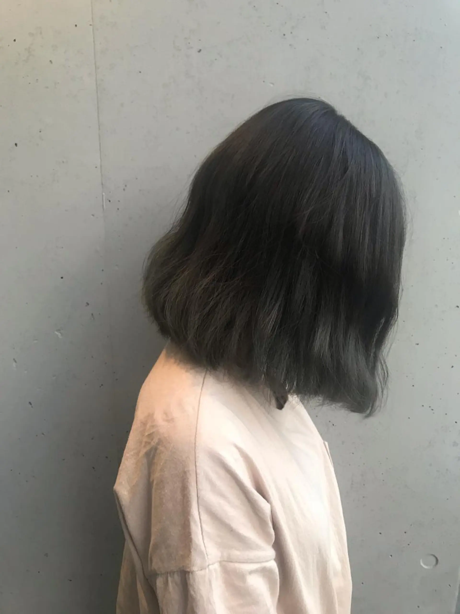 ミディアム カラー 一ノ瀬 蘭のヘアスタイル