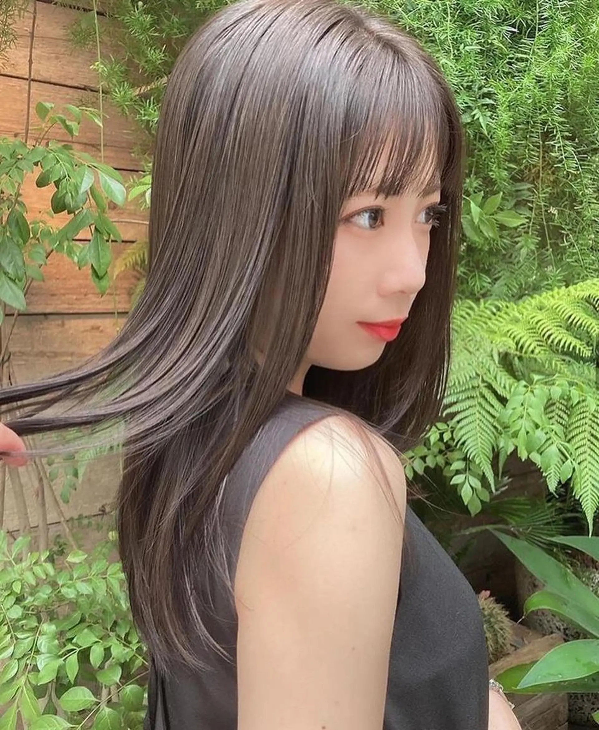 ミディアム カラー ヘアアレンジ ベージュカラー グレージュ ハイライトカラー ミルクティーベージュ くせ毛 韓国/髪質改善💘 櫻井かれんのヘアスタイル