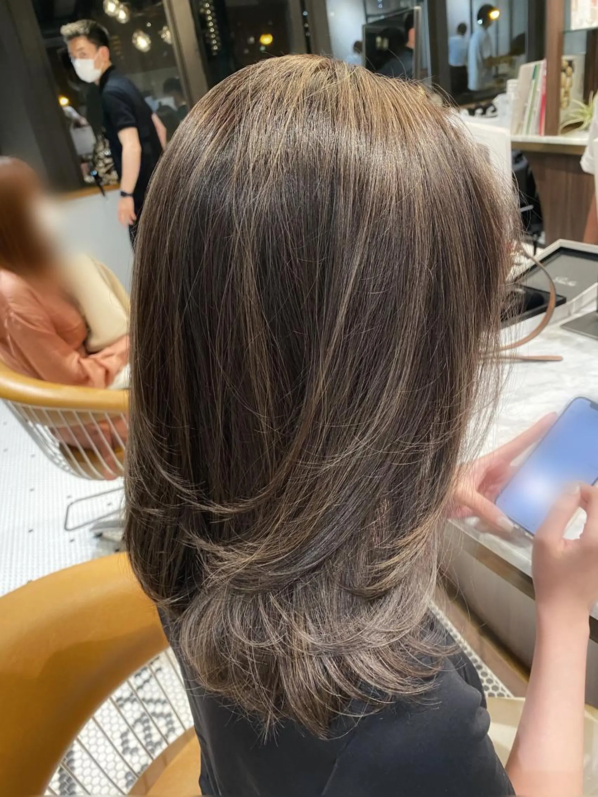 セミロング 海外風カーテンバング Mao広尾美容室のヘアスタイル