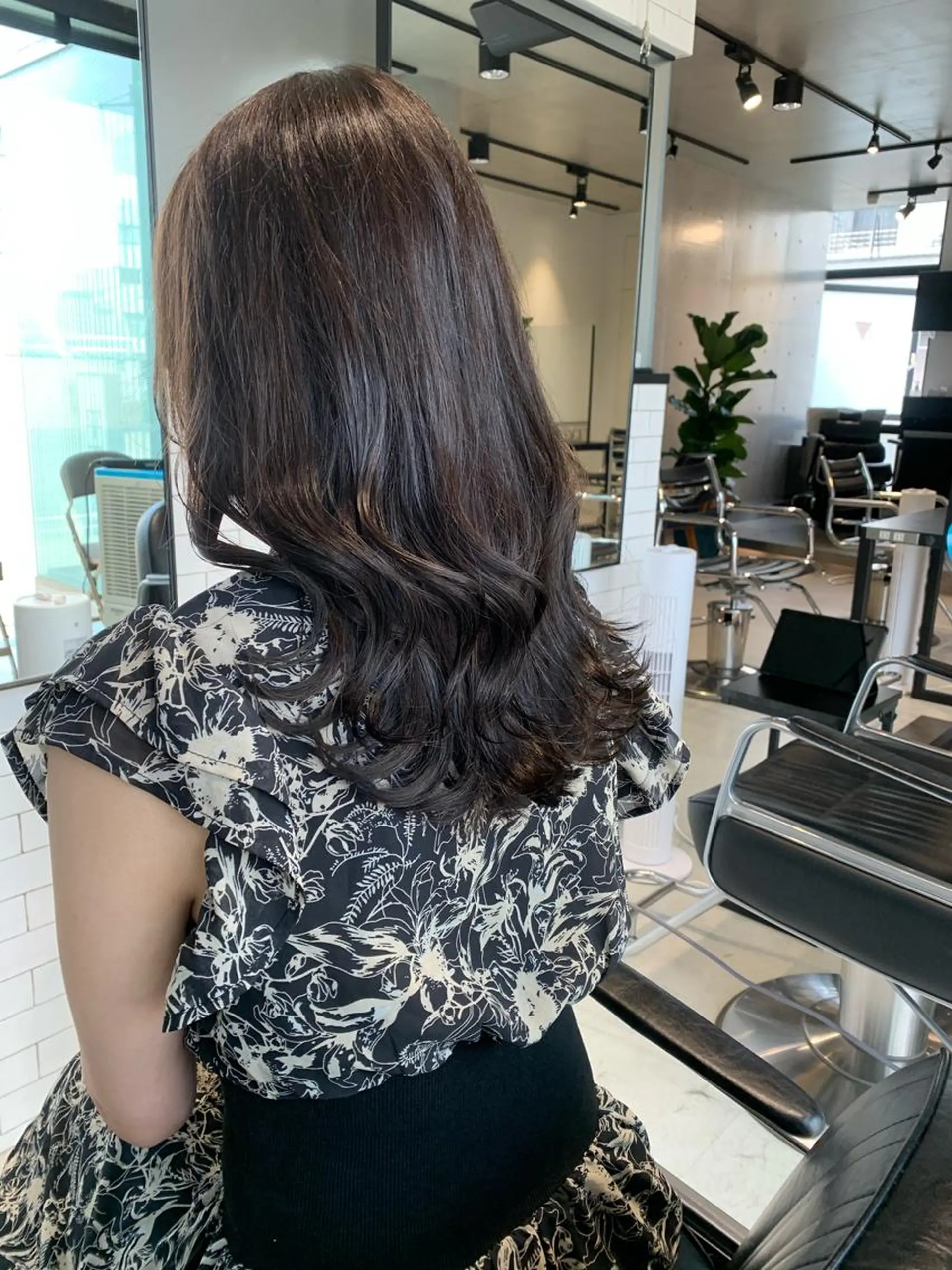 セミロング カラー カット ヘアカラー トリートメント ヘッドスパ ヘアセット 透明感/オリーブ/ グレージュ/YUKAのヘアスタイル