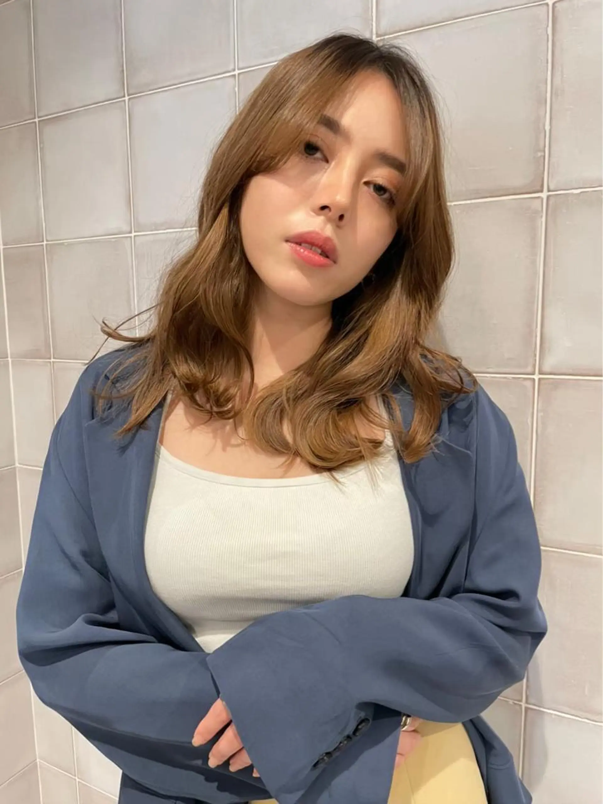 セミロング カラー 守屋 寿哉のヘアスタイル