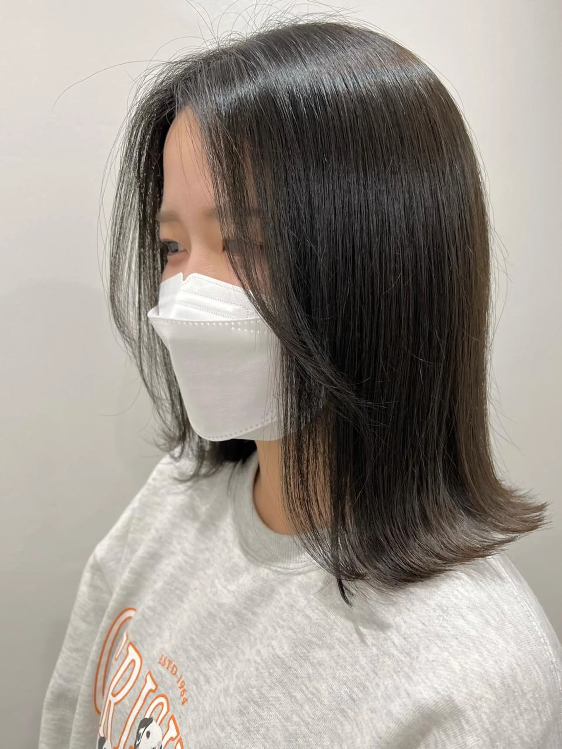 ミディアム カラー カット トリートメント ヘッドスパ IVY joure Suzu.のヘアスタイル