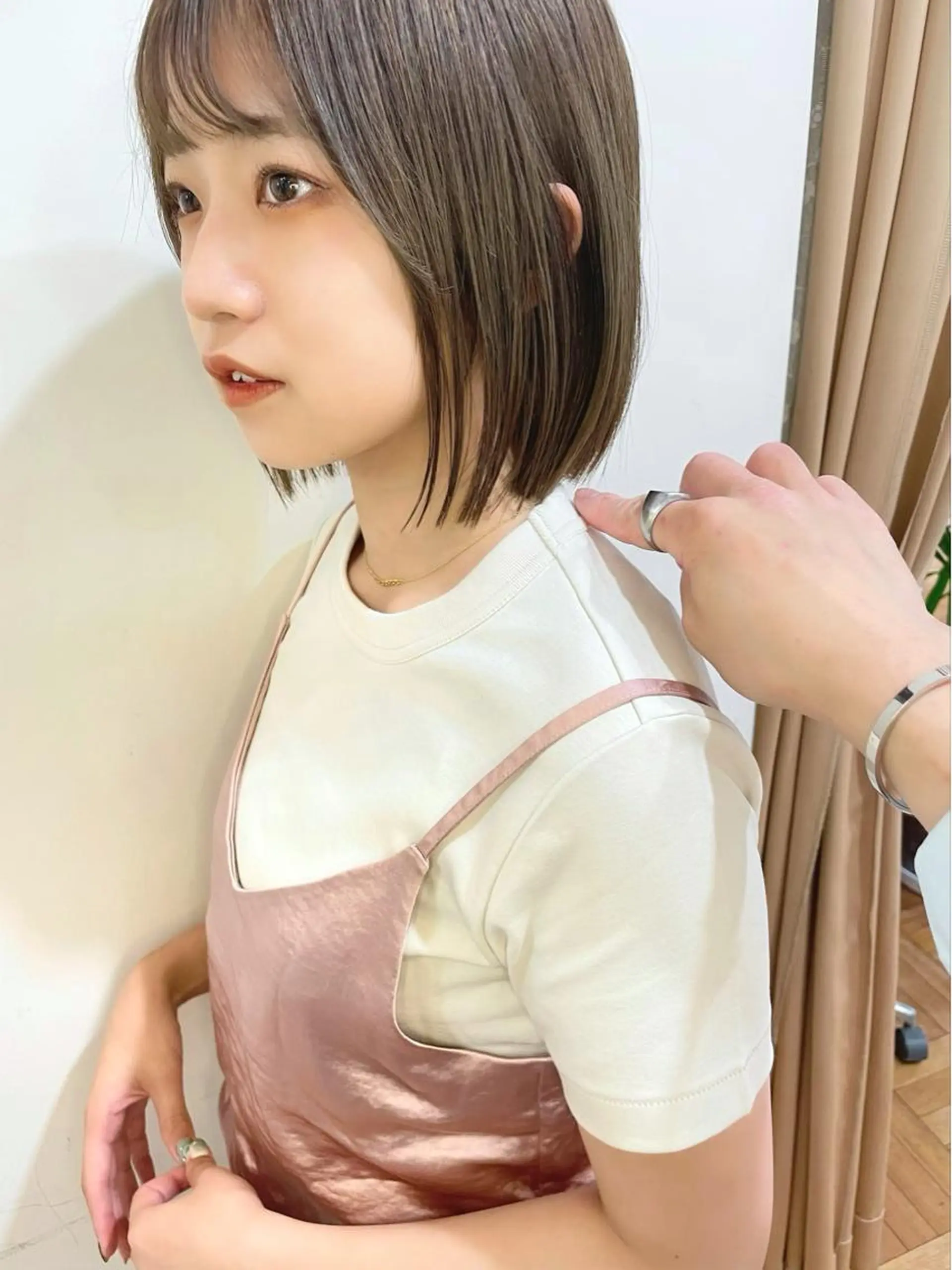 ショート パーマ 似合わせカット 小顔カット ストレートパーマ カット トリートメント 結べるレイヤーボブ くびれLady表参道のヘアスタイル