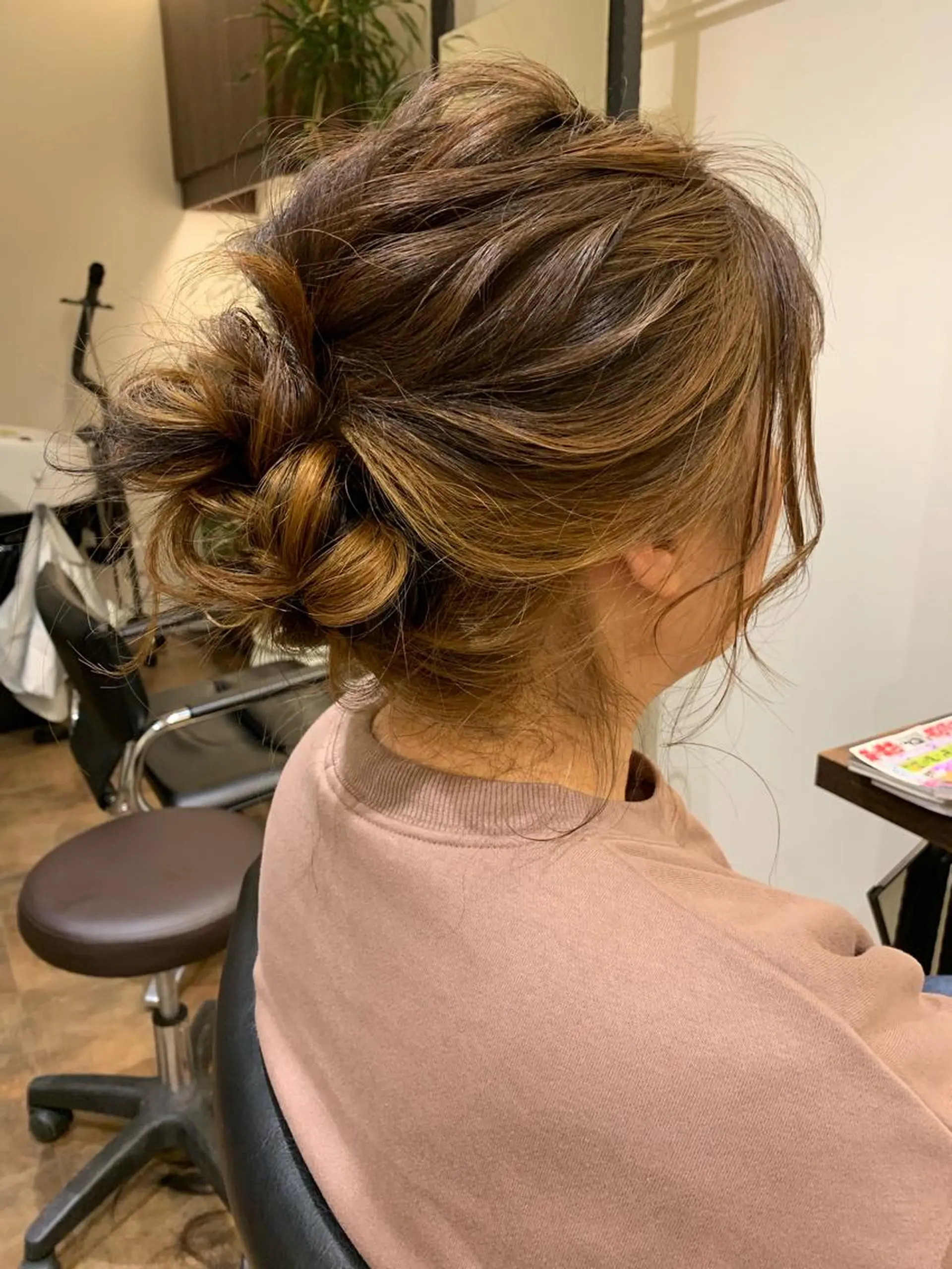 セミロング カラー ヘアアレンジ 伊藤 裕貴のヘアスタイル